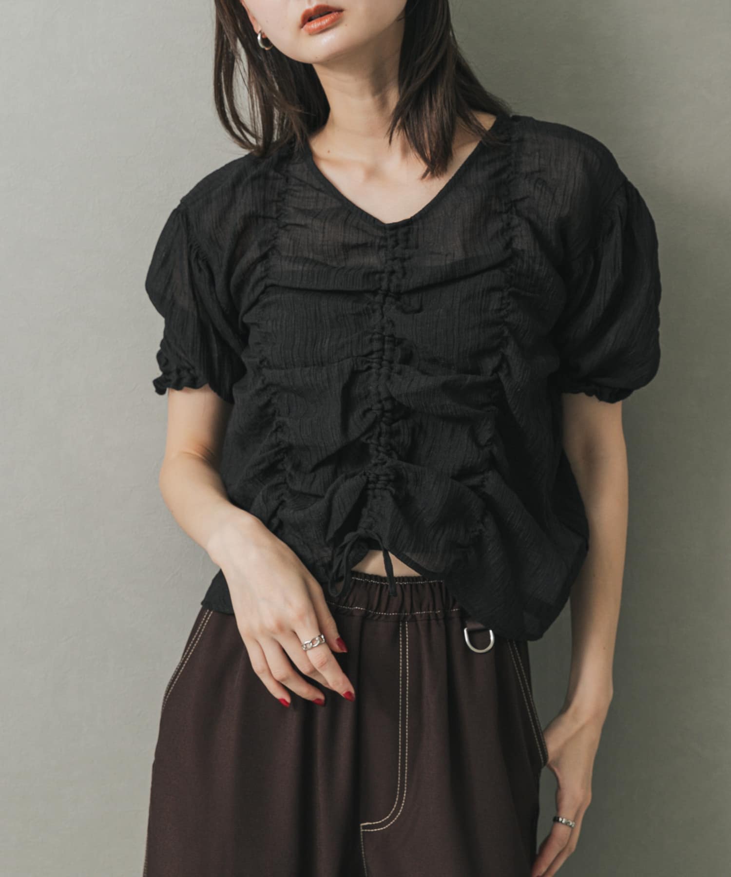 シャーリングブラウス(5分袖)