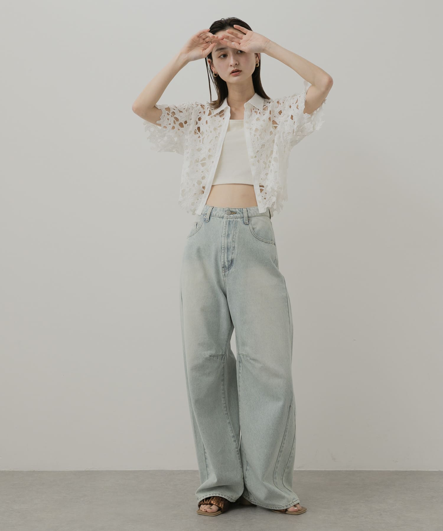OFF WHITE