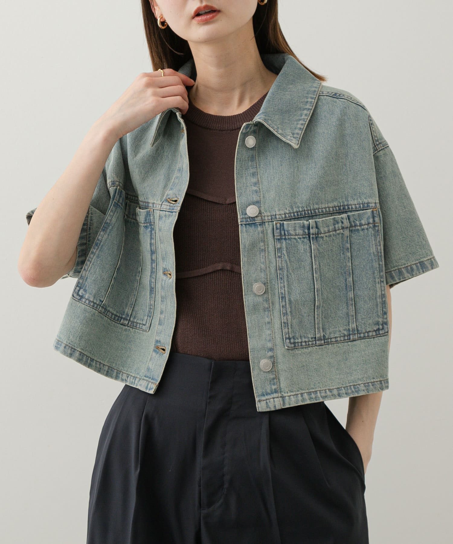 クロップドデニムシャツ