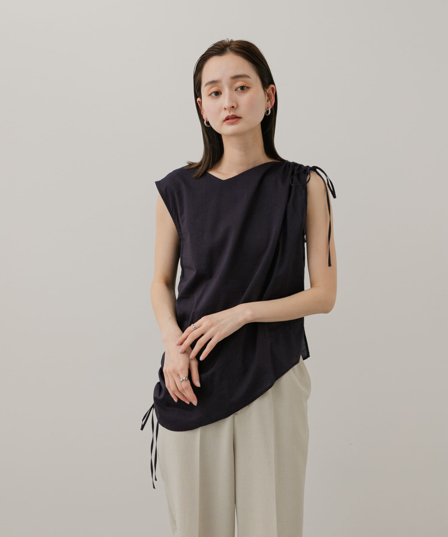 身長：169cm サイズ：one