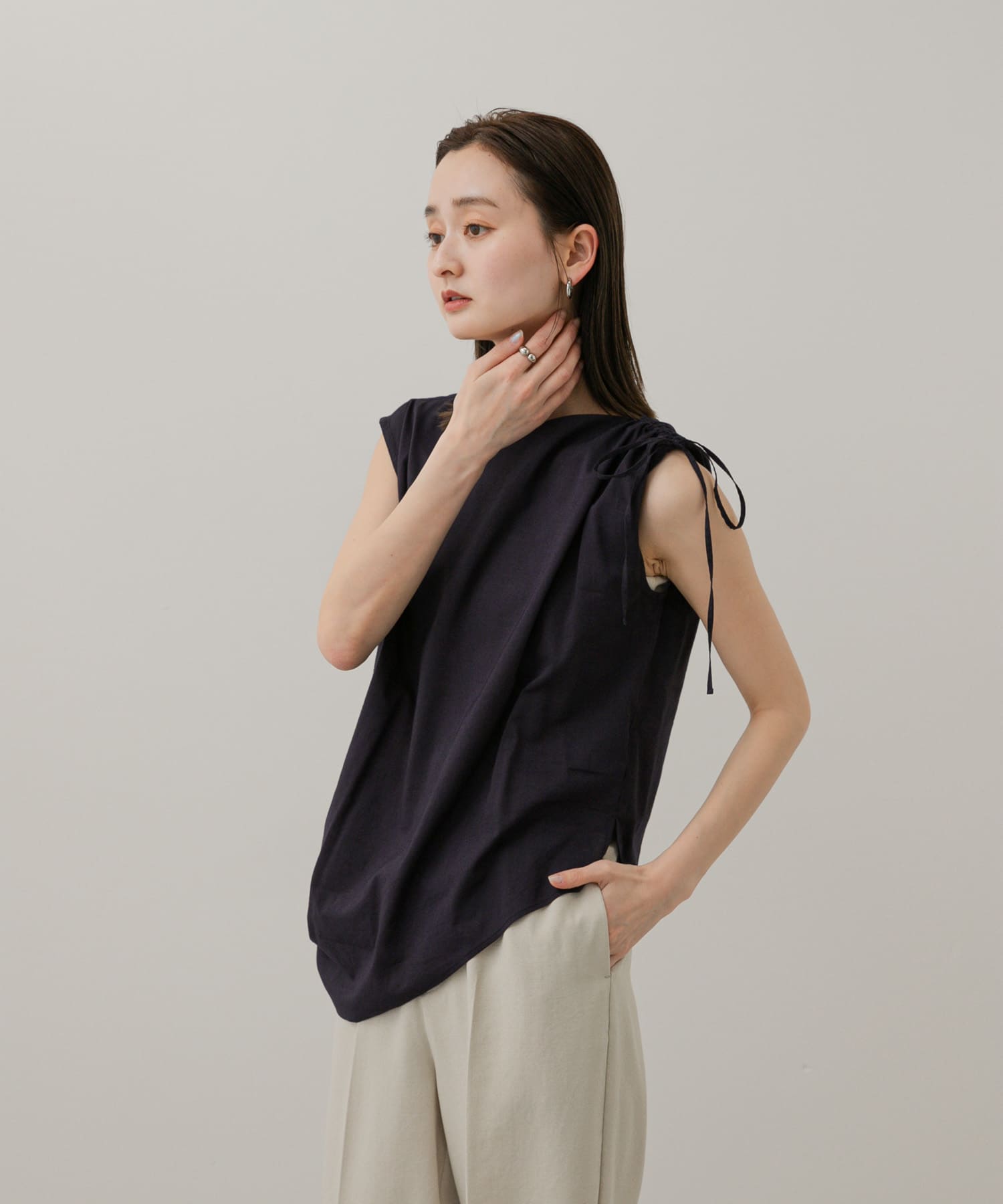 身長：169cm サイズ：one