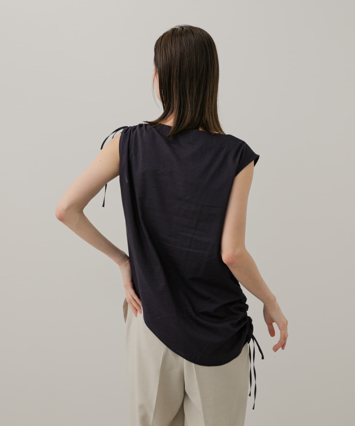 身長：169cm サイズ：one