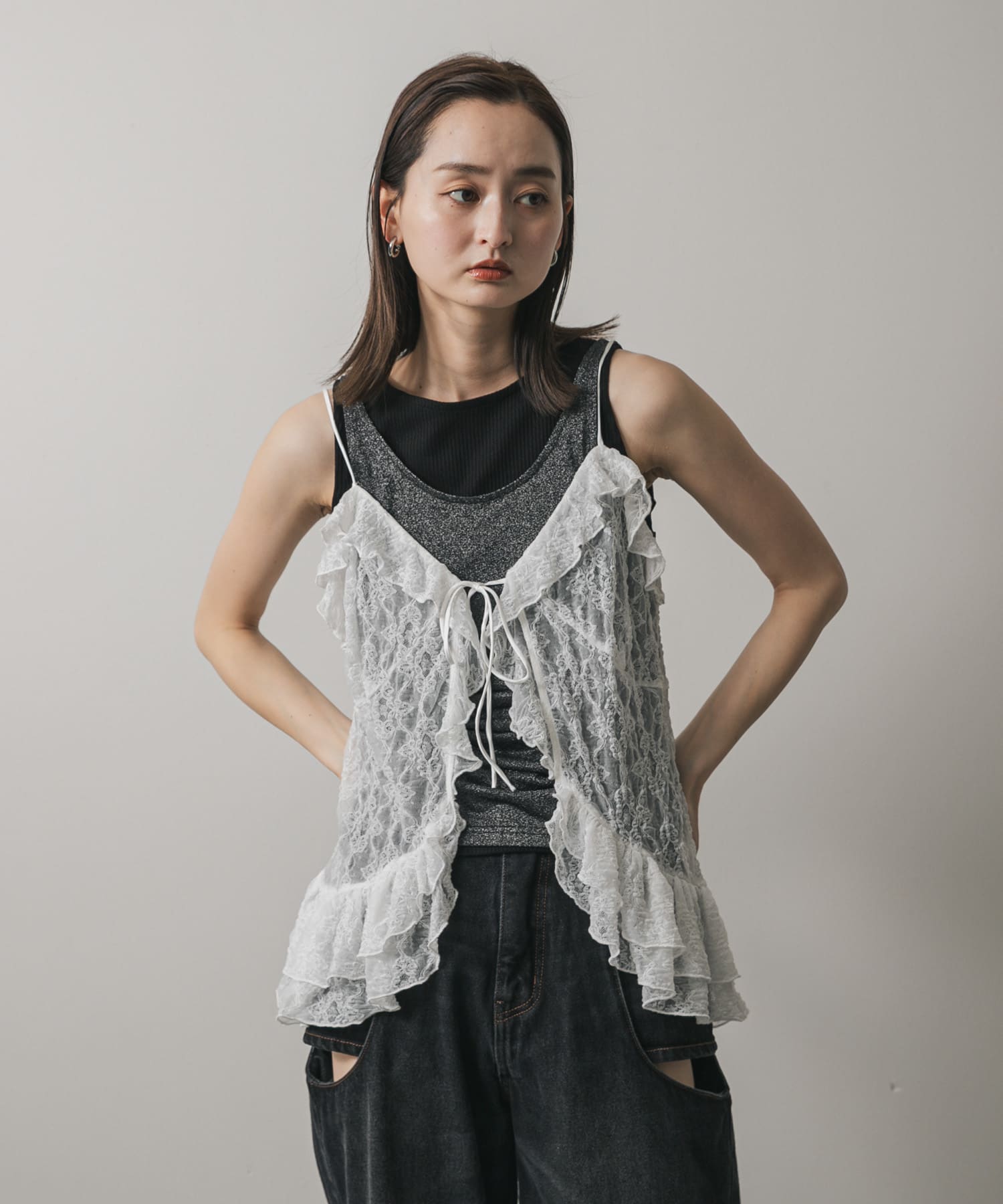 OFF WHITE