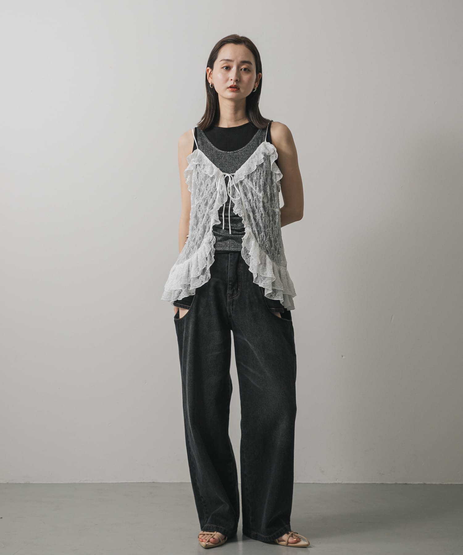 OFF WHITE