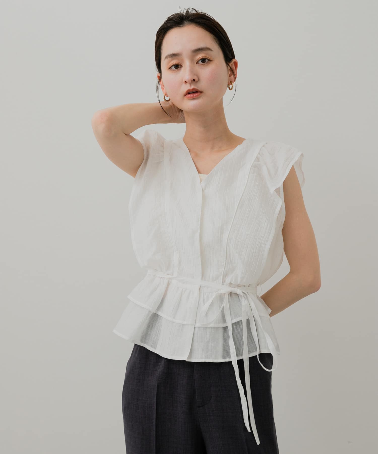 OFF WHITE