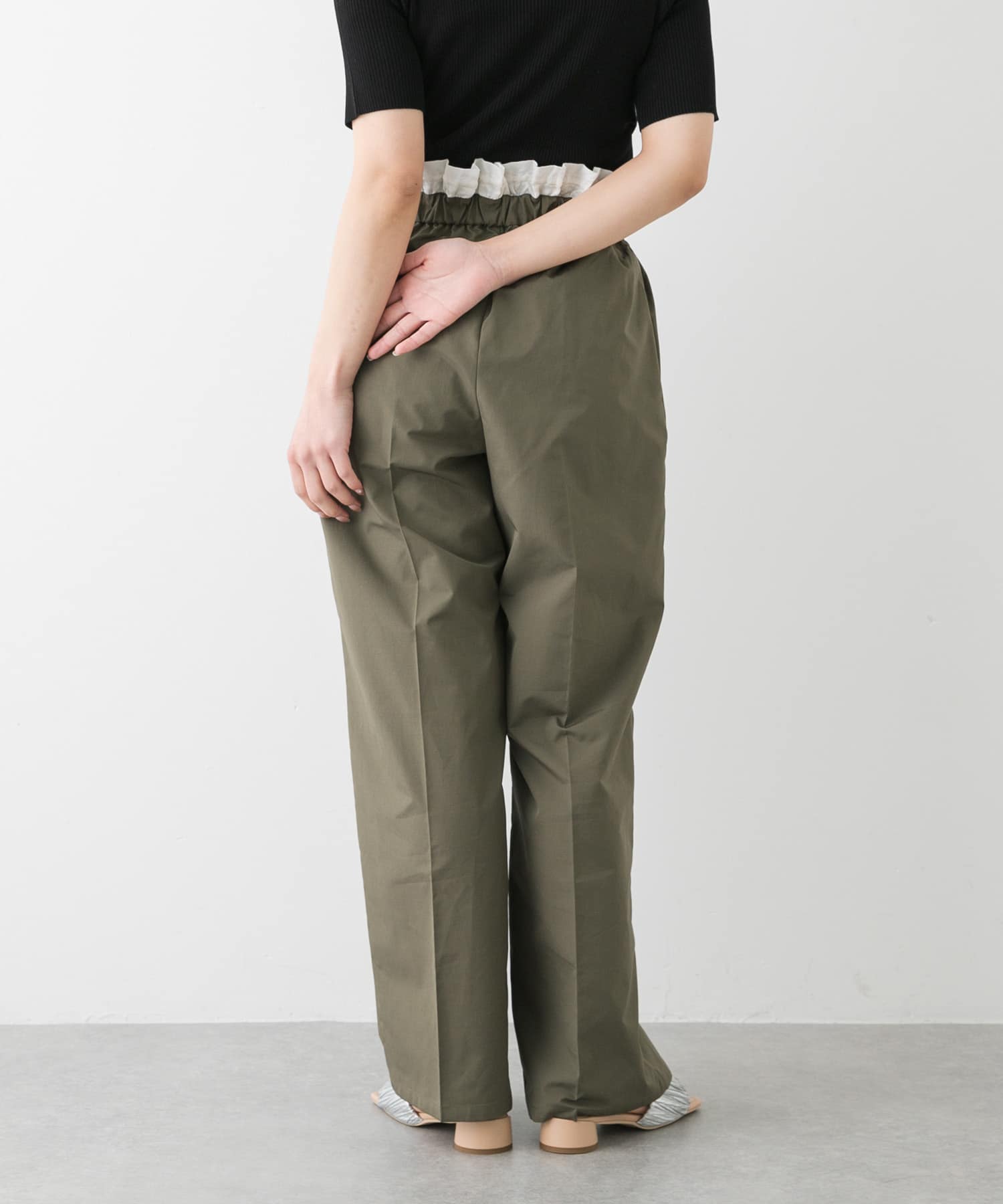 KHAKI
