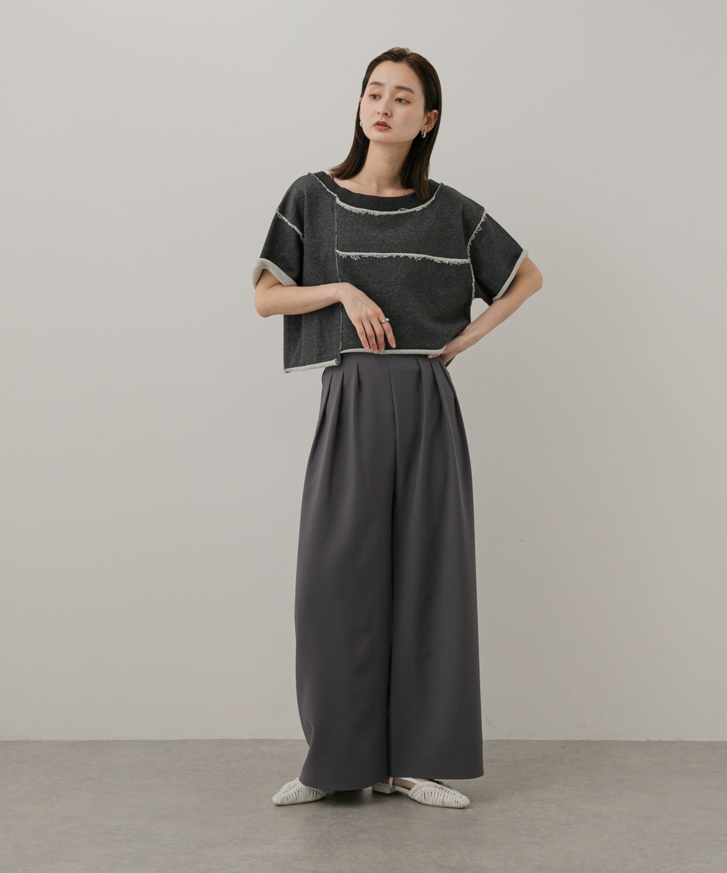 GRAY