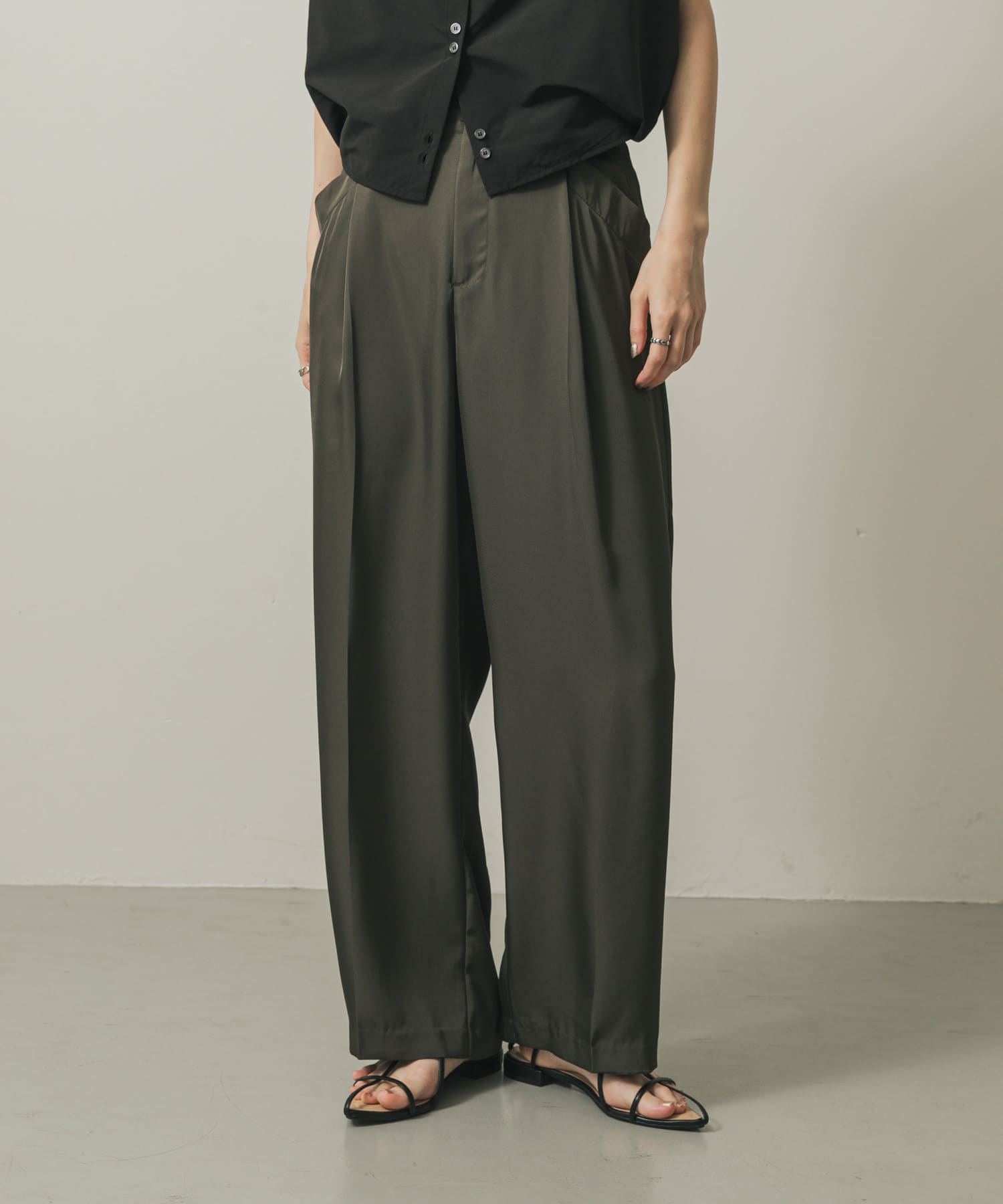 ツイルサテンパンツ