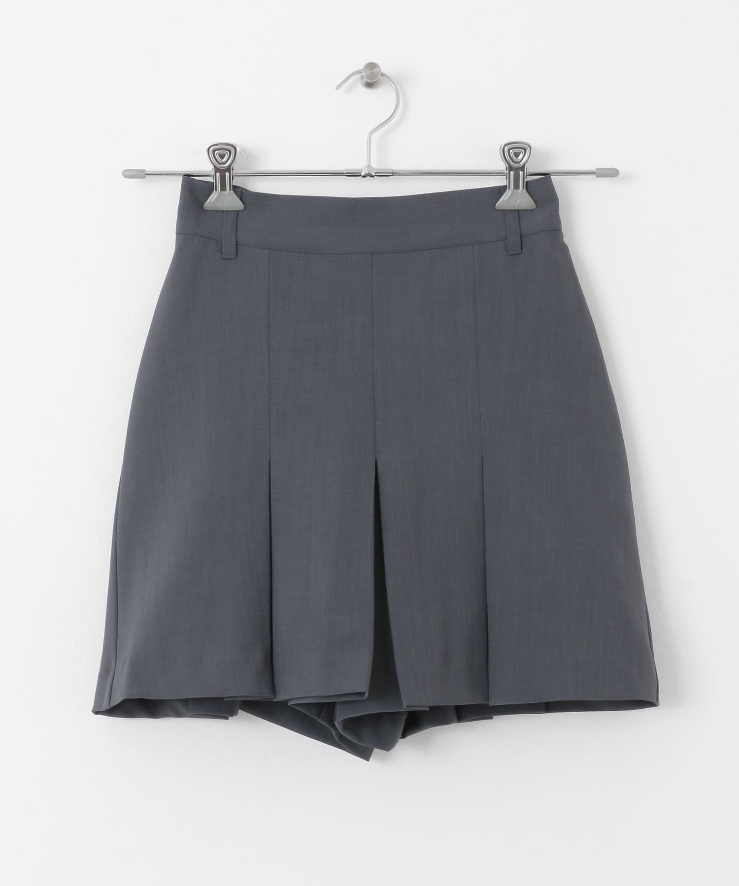 タックショートパンツ CHARCOAL S
