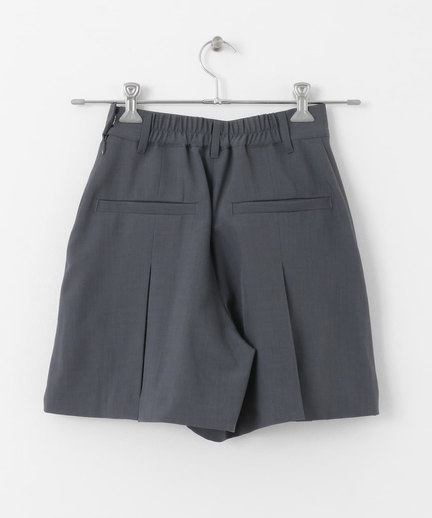 タックショートパンツ CHARCOAL S