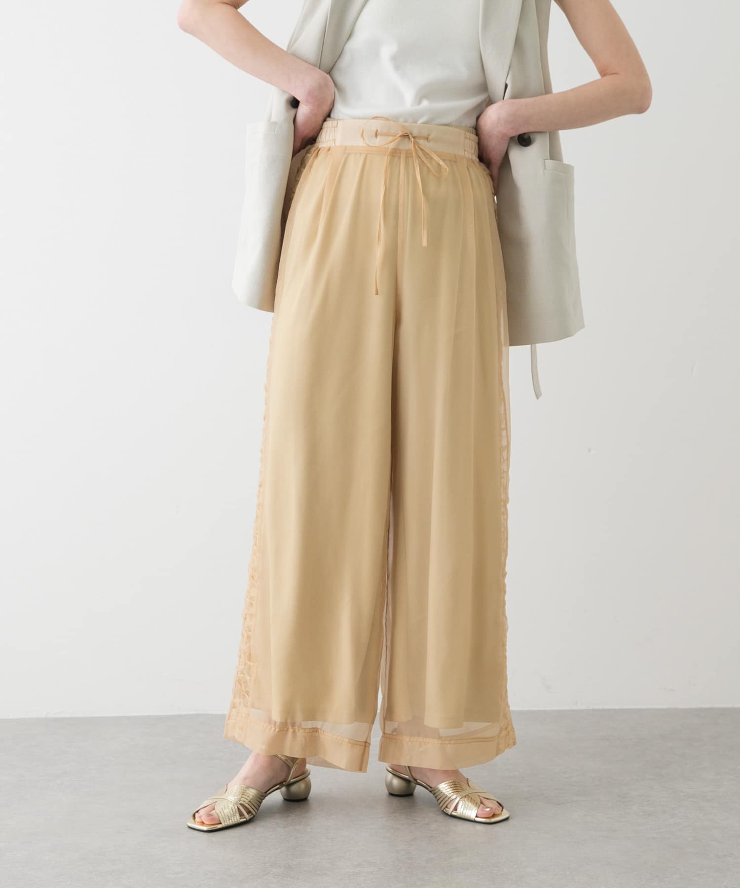 身長：169cm サイズ：one
