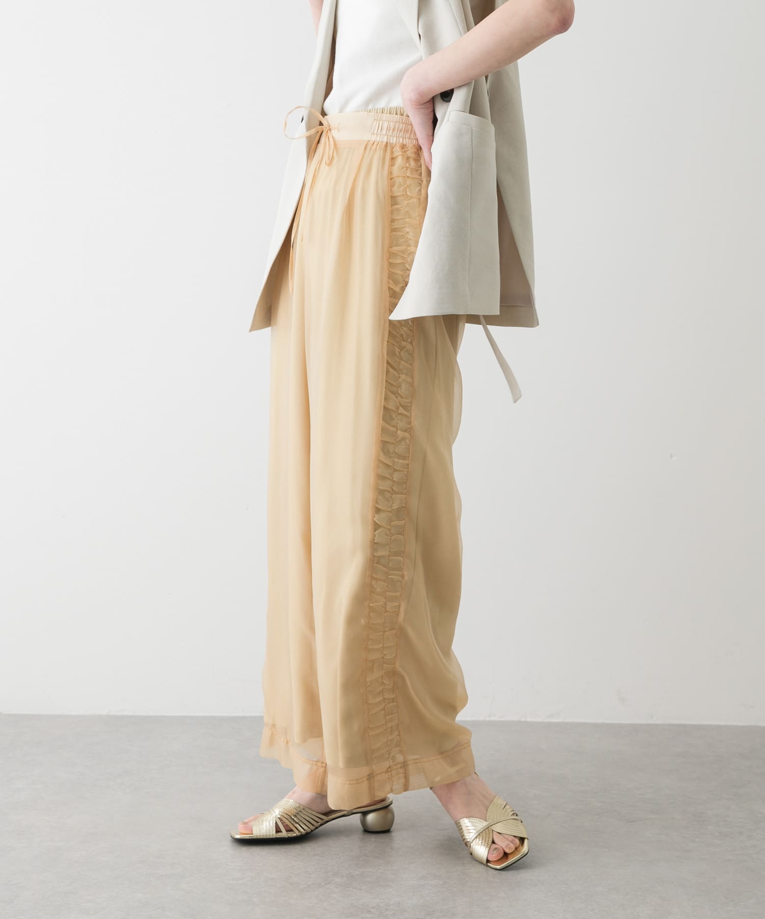 身長：169cm サイズ：one