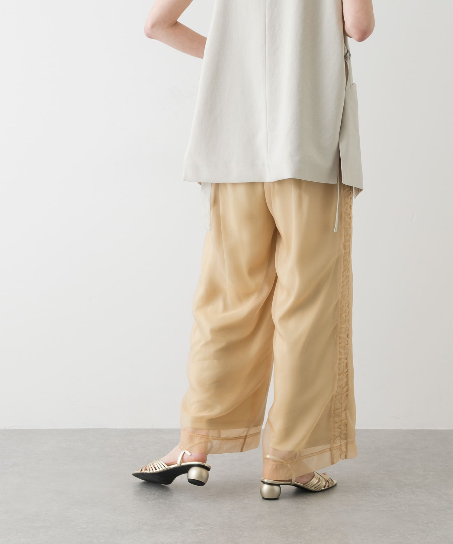 身長：169cm サイズ：one