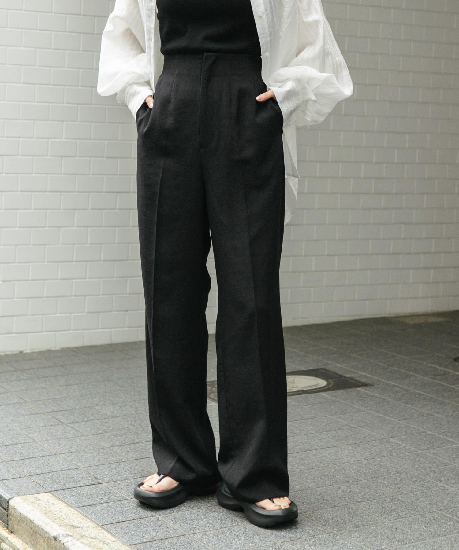 『UR TECH DRYLUXE』リネンライクワイドパンツ