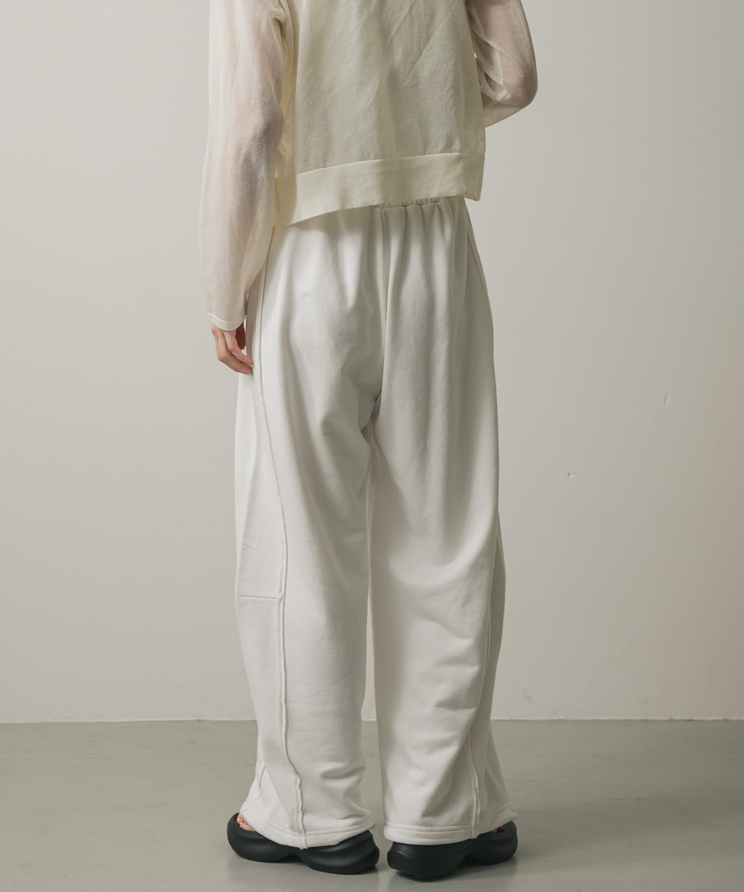 身長：169cm サイズ：one