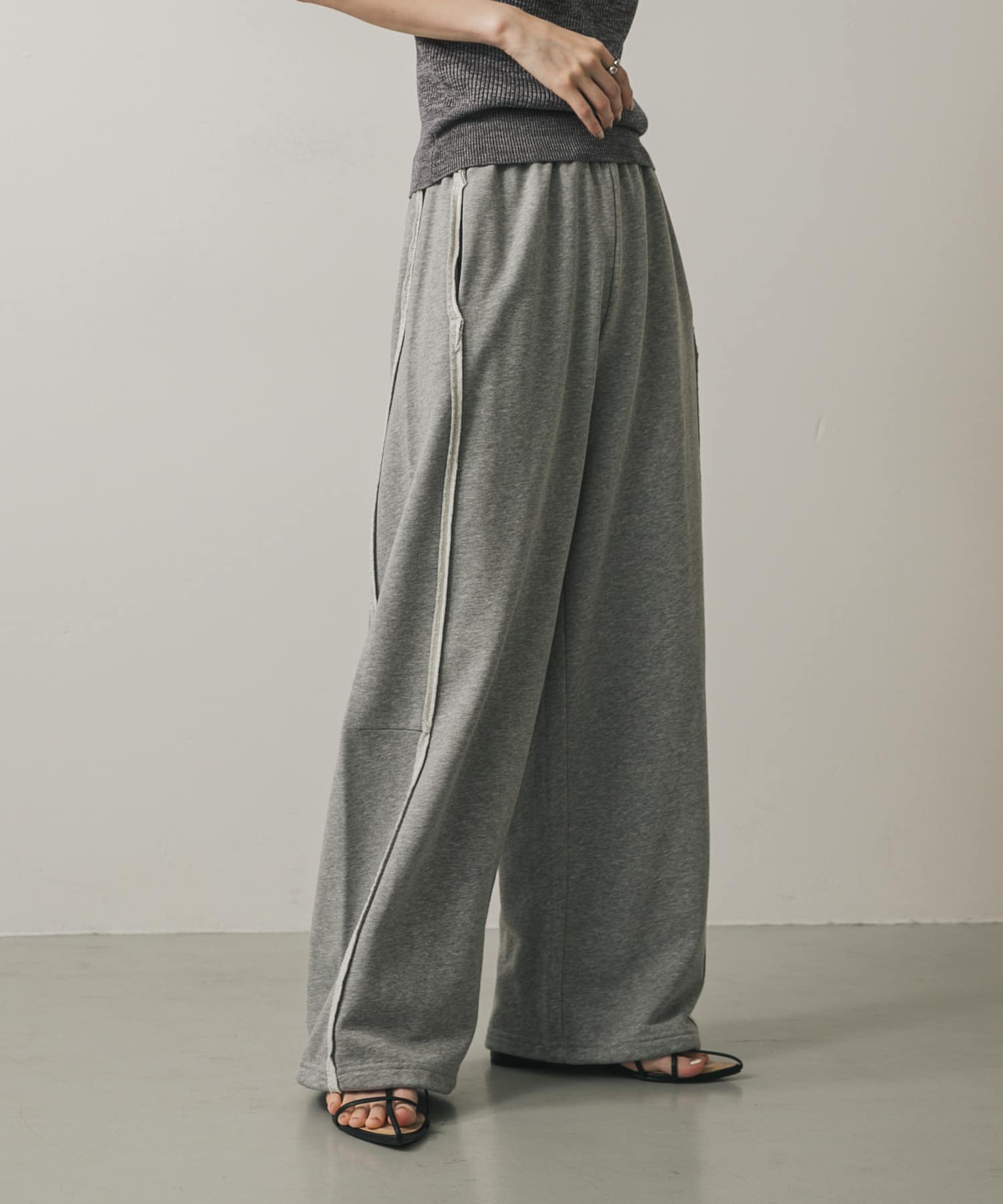 身長：169cm サイズ：one