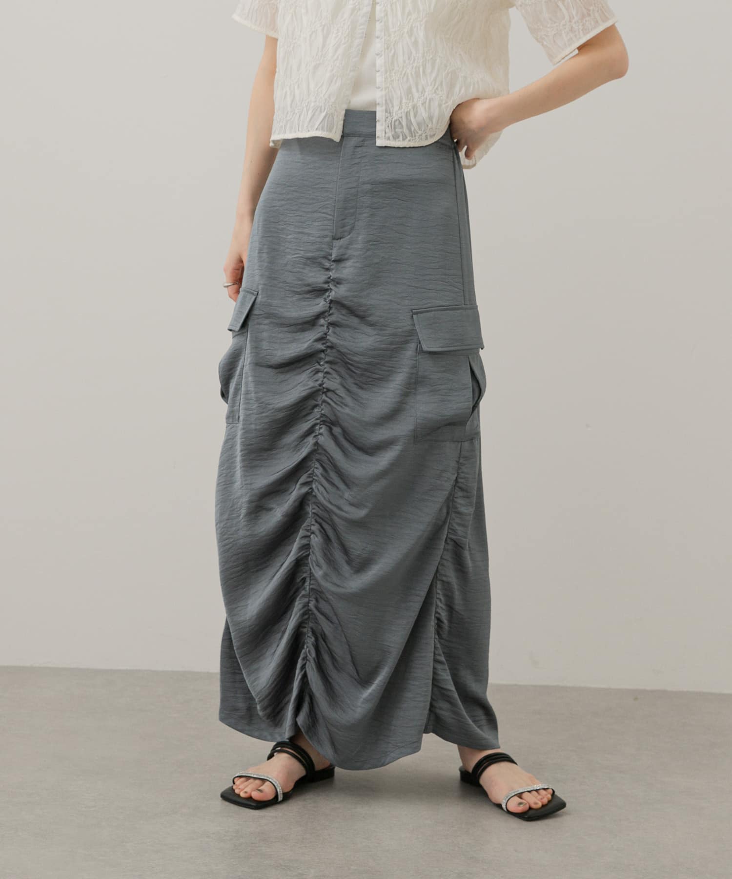 GRAY