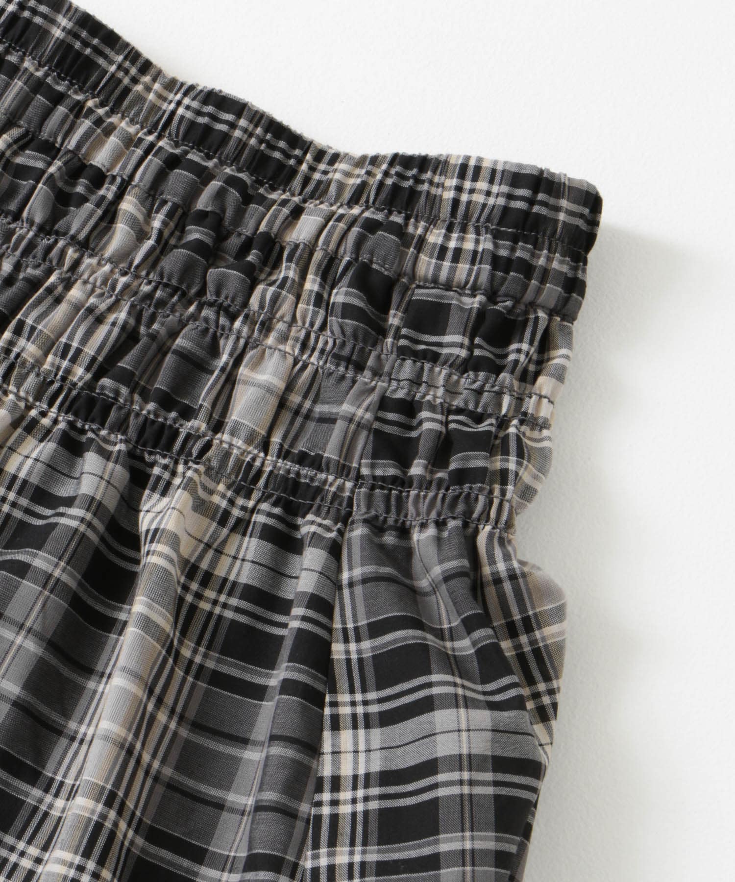 BLK×GRY