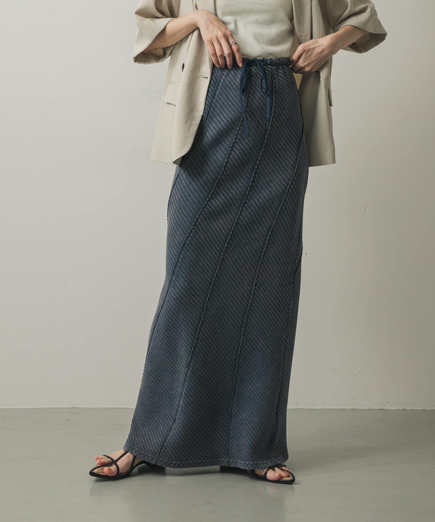 バイアスリブスカート