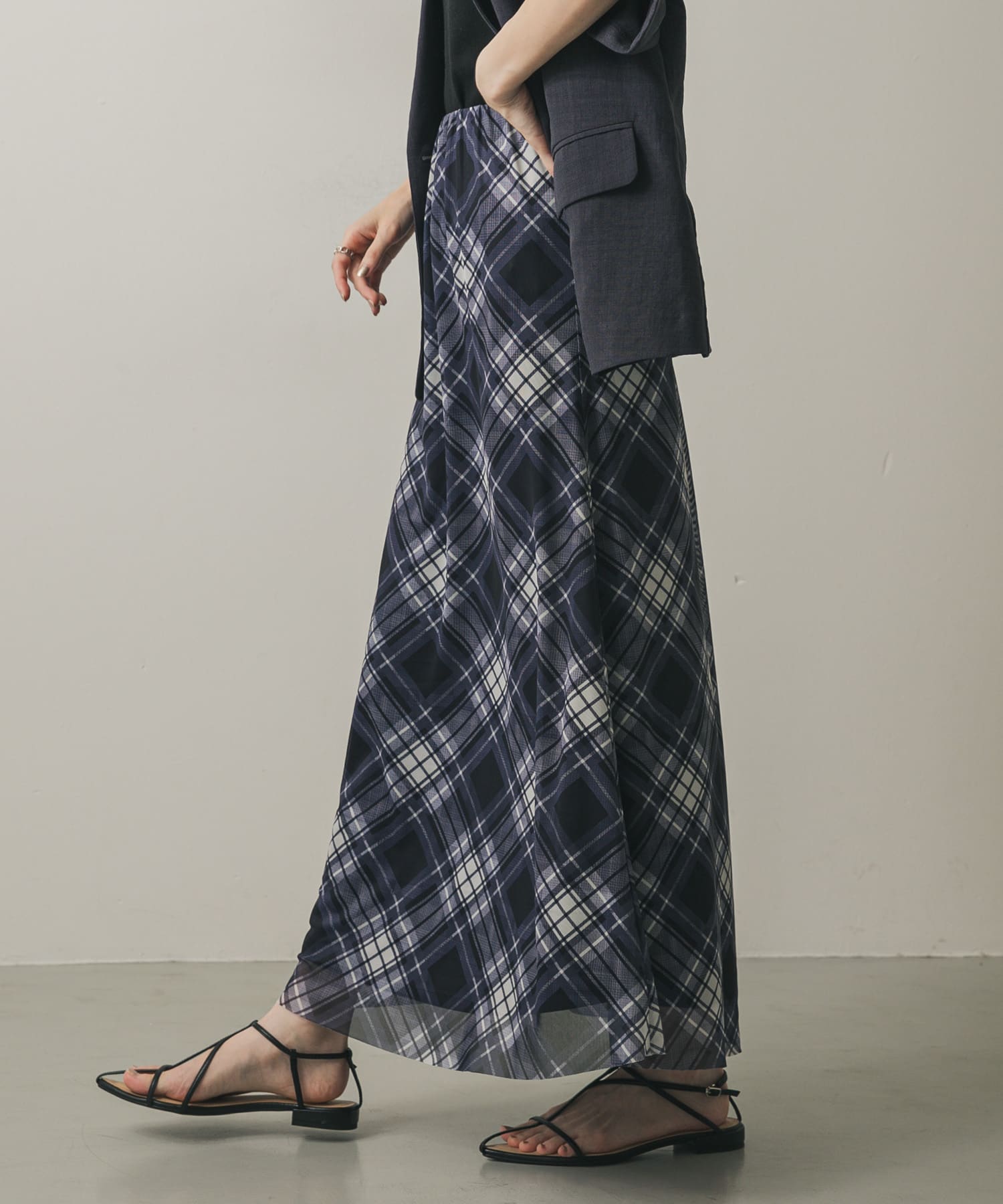 身長：169cm サイズ：one