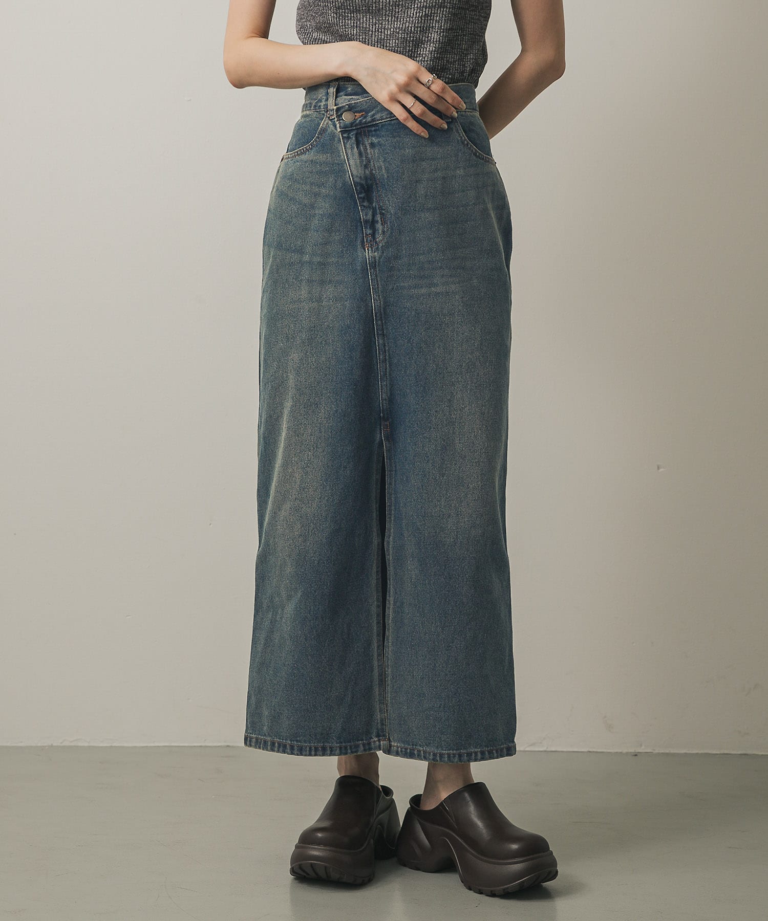 アシメベルトデニムスカート