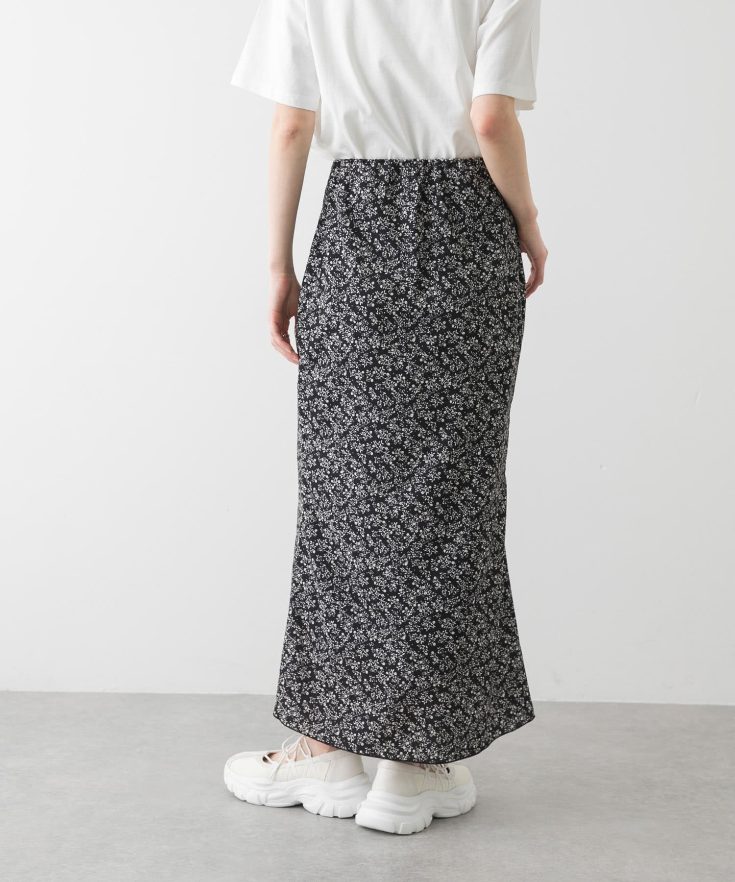 身長：169cm サイズ：one
