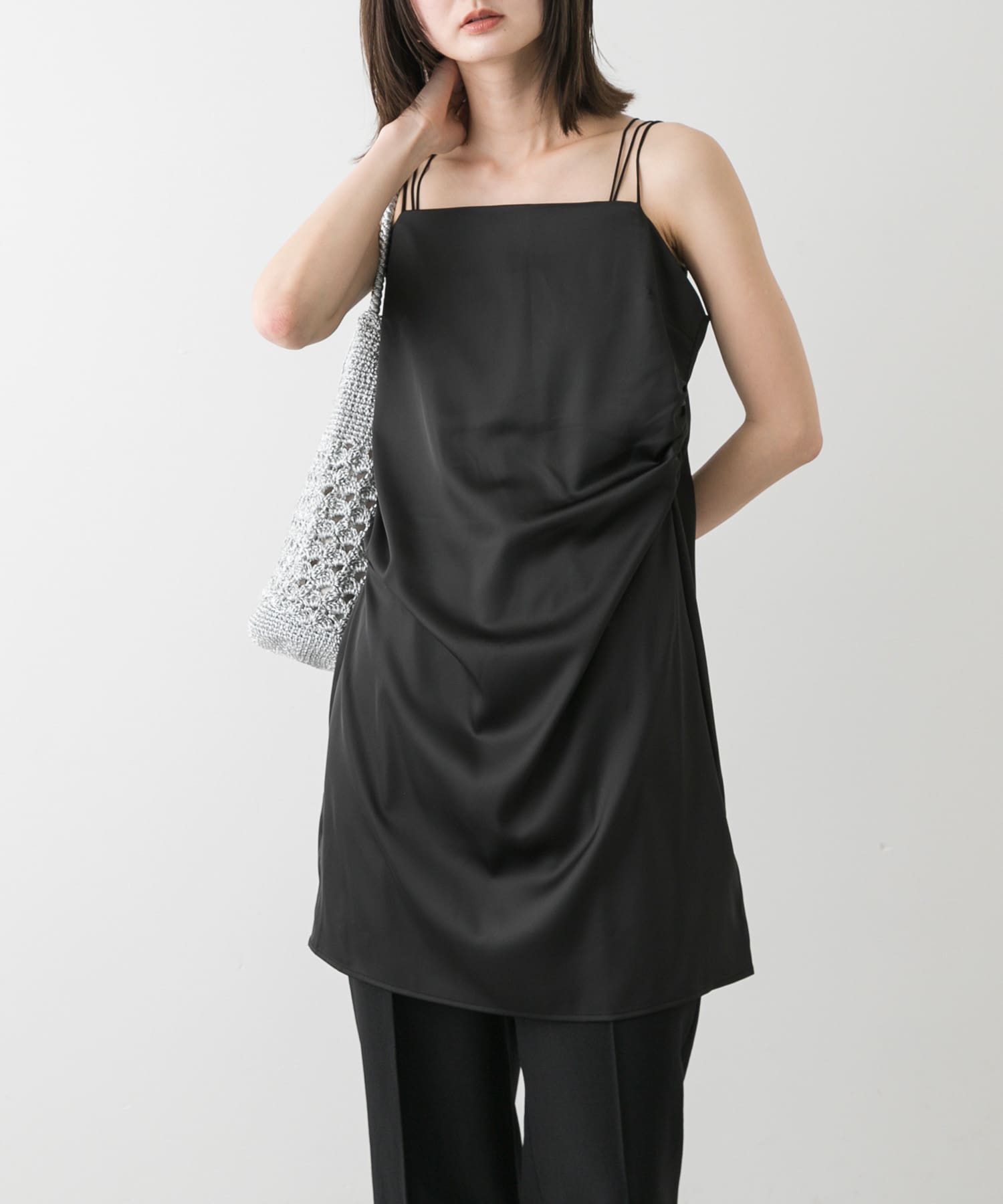 サテンタックミニキャミワンピース