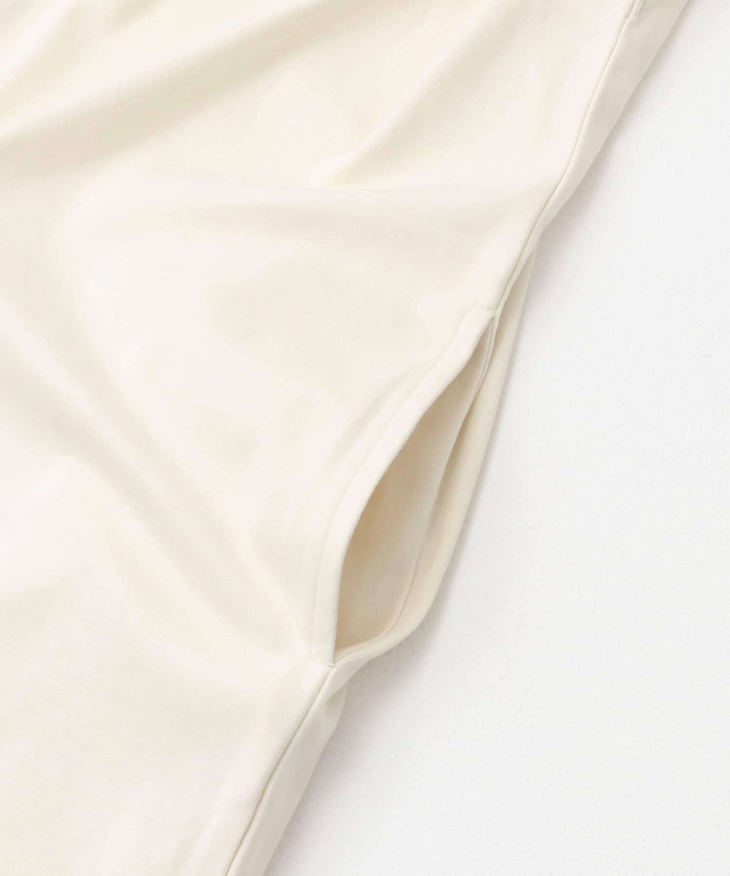 カットポロシャツワンピース IVORY COMPACT