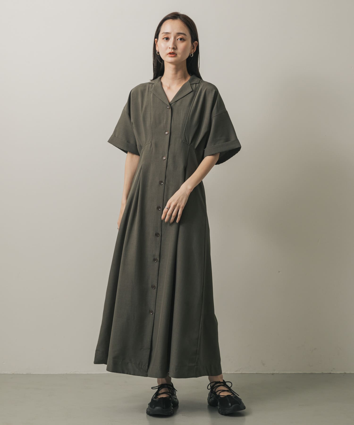 KHAKI