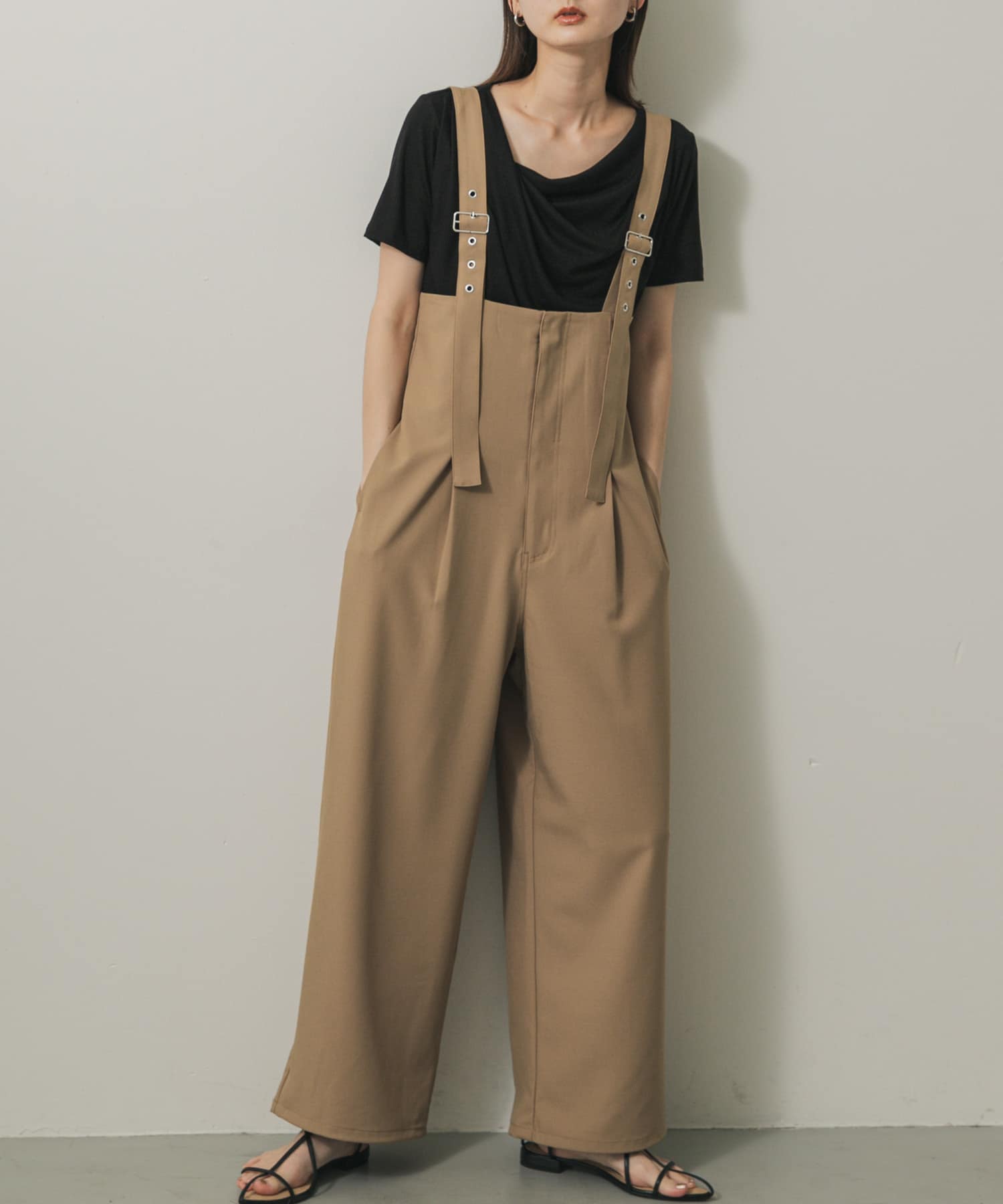 ウエストタックサロペットパンツ