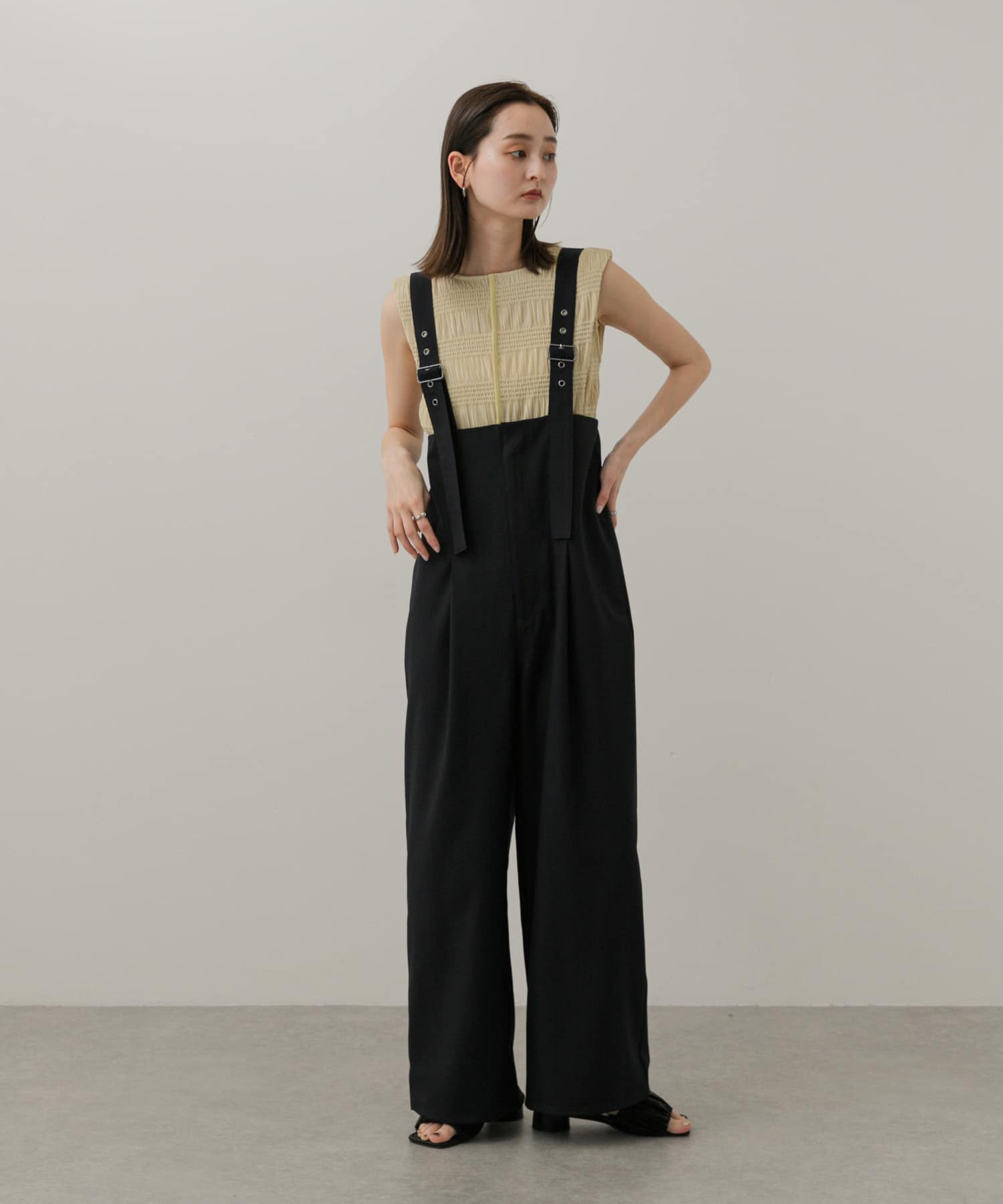 身長：169cm サイズ：one