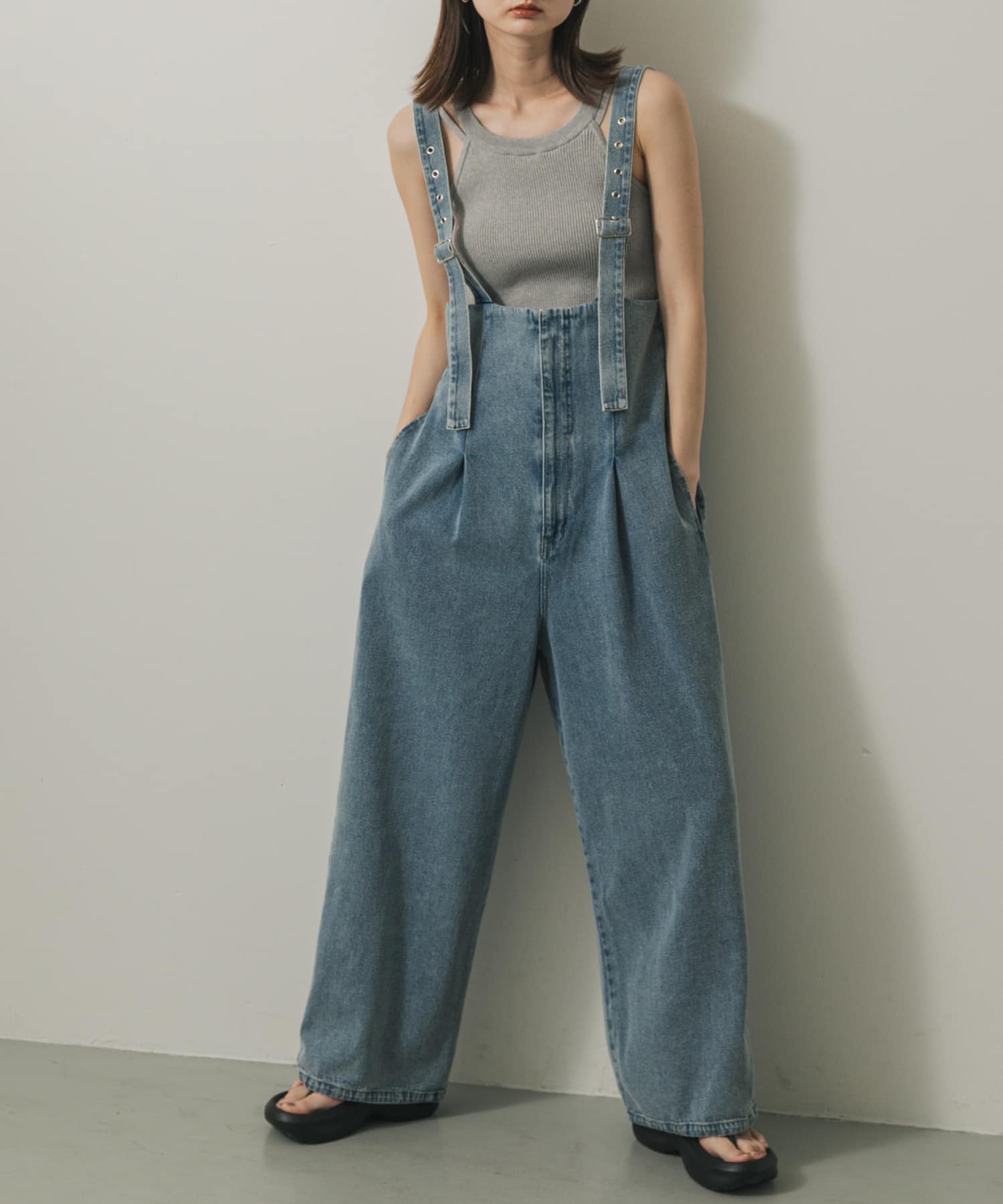 ウエストタックサロペットパンツ