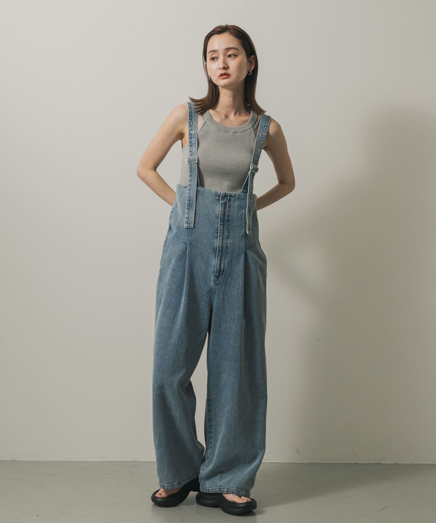 身長：169cm サイズ：one