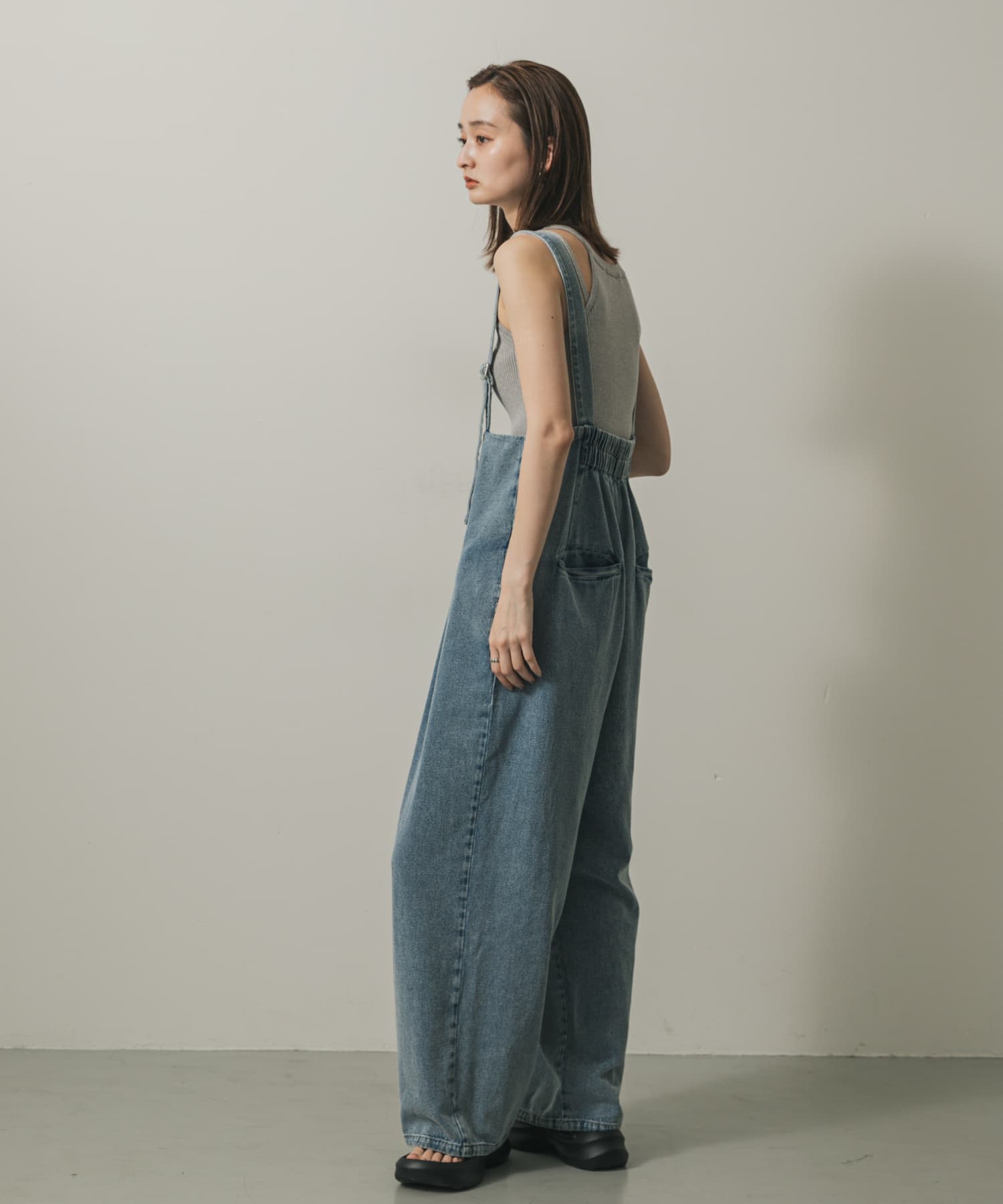 身長：169cm サイズ：one