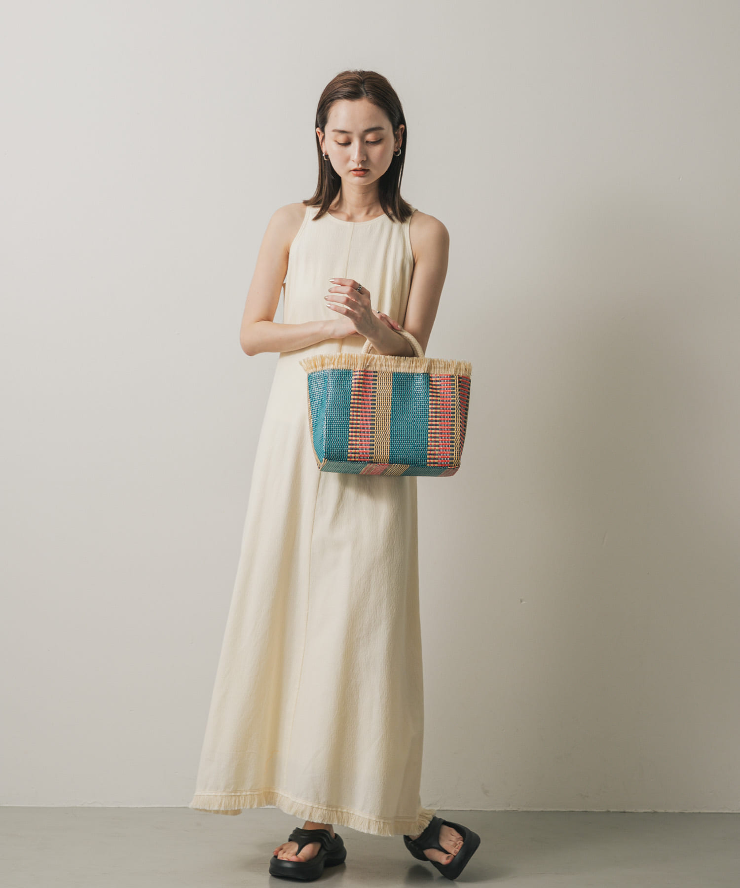 スクエアカゴバッグ BEIGE one