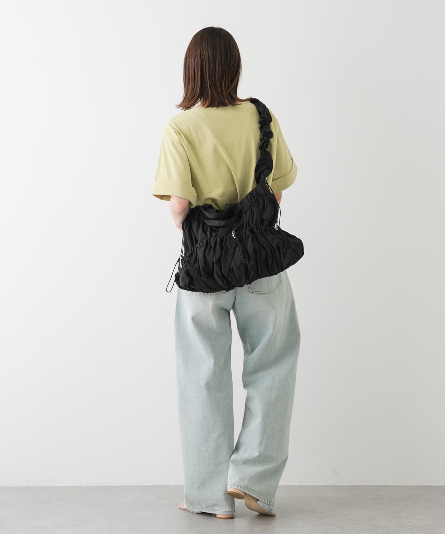 アウトポケットギャザーショルダーバッグ BLACK one