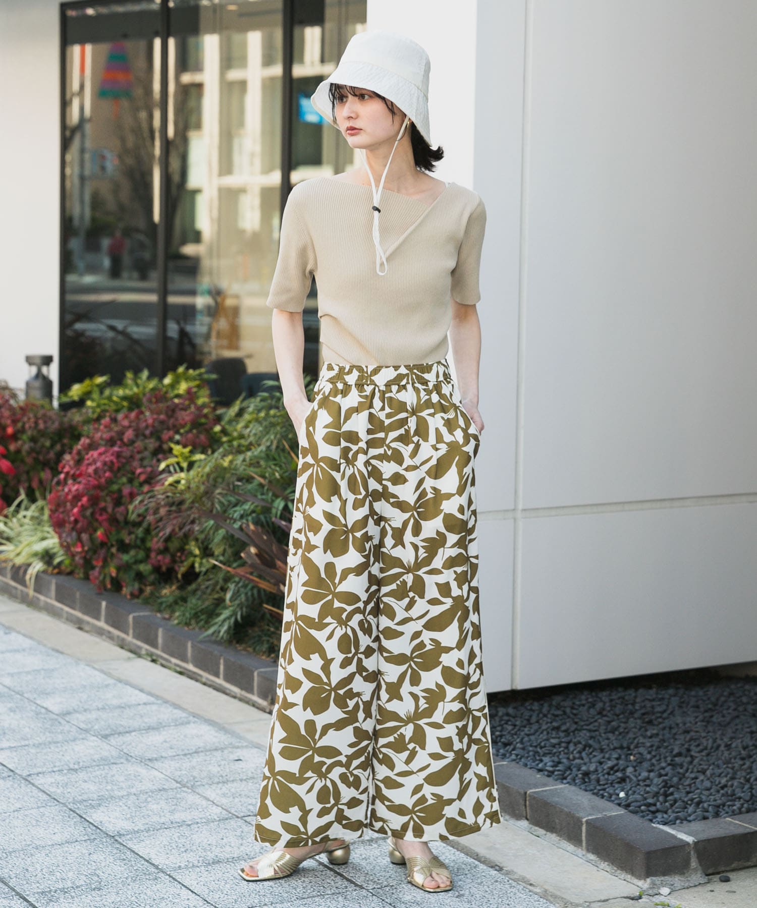 『WEB限定』『UVカット』UVダウンブリムハット IVORY one
