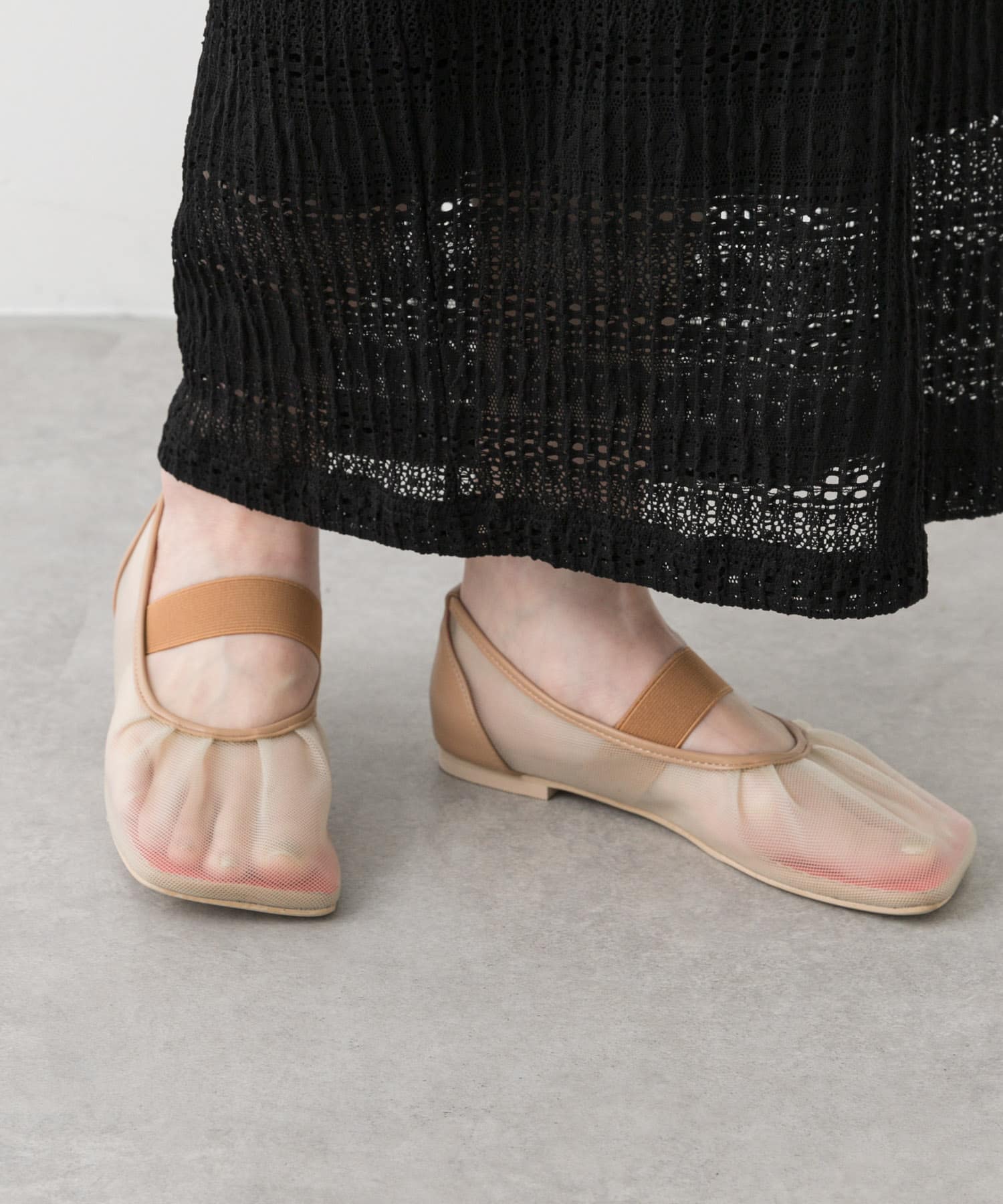 オブリークトゥメッシュフラットシューズ BEIGE S