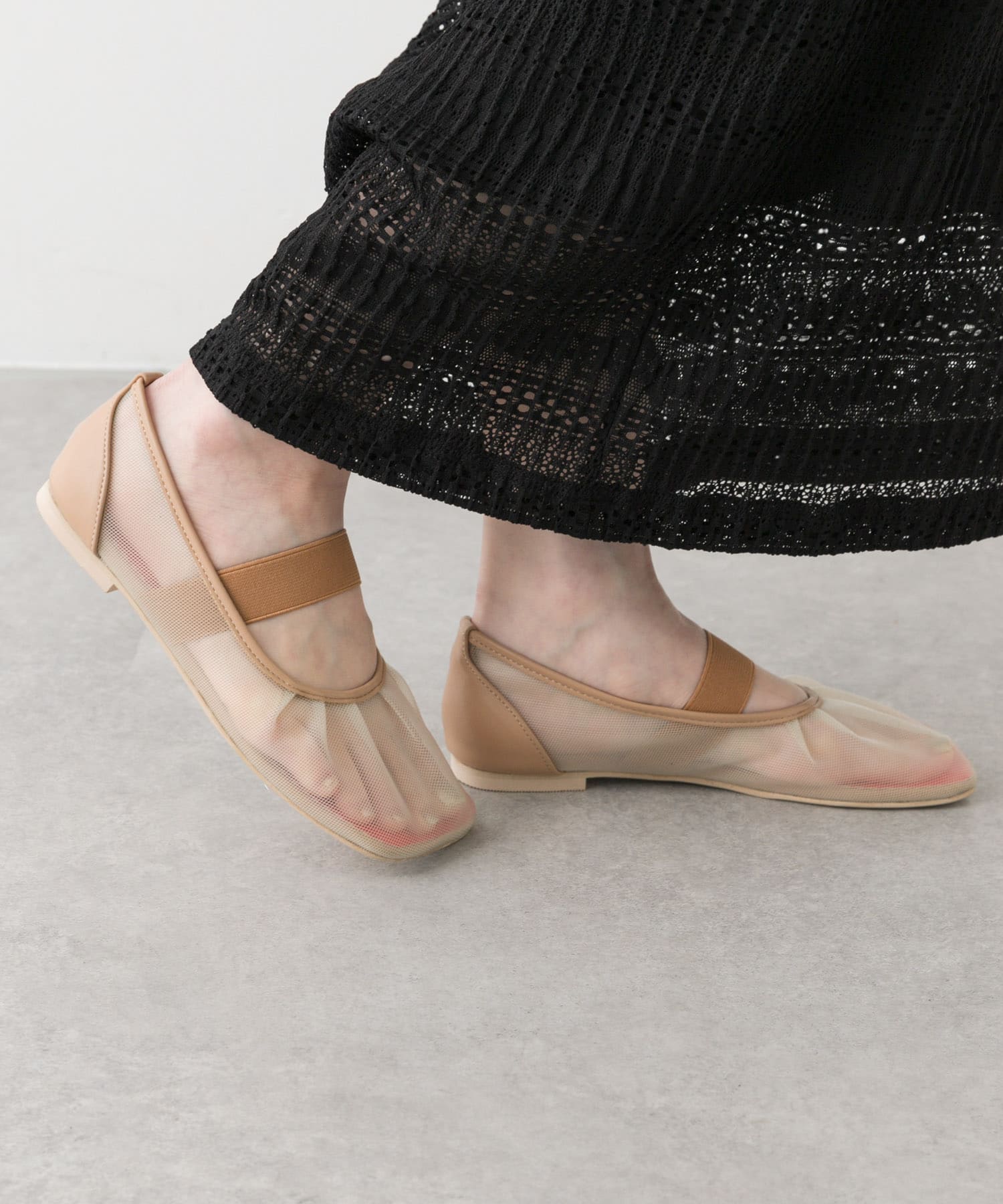 オブリークトゥメッシュフラットシューズ BEIGE S