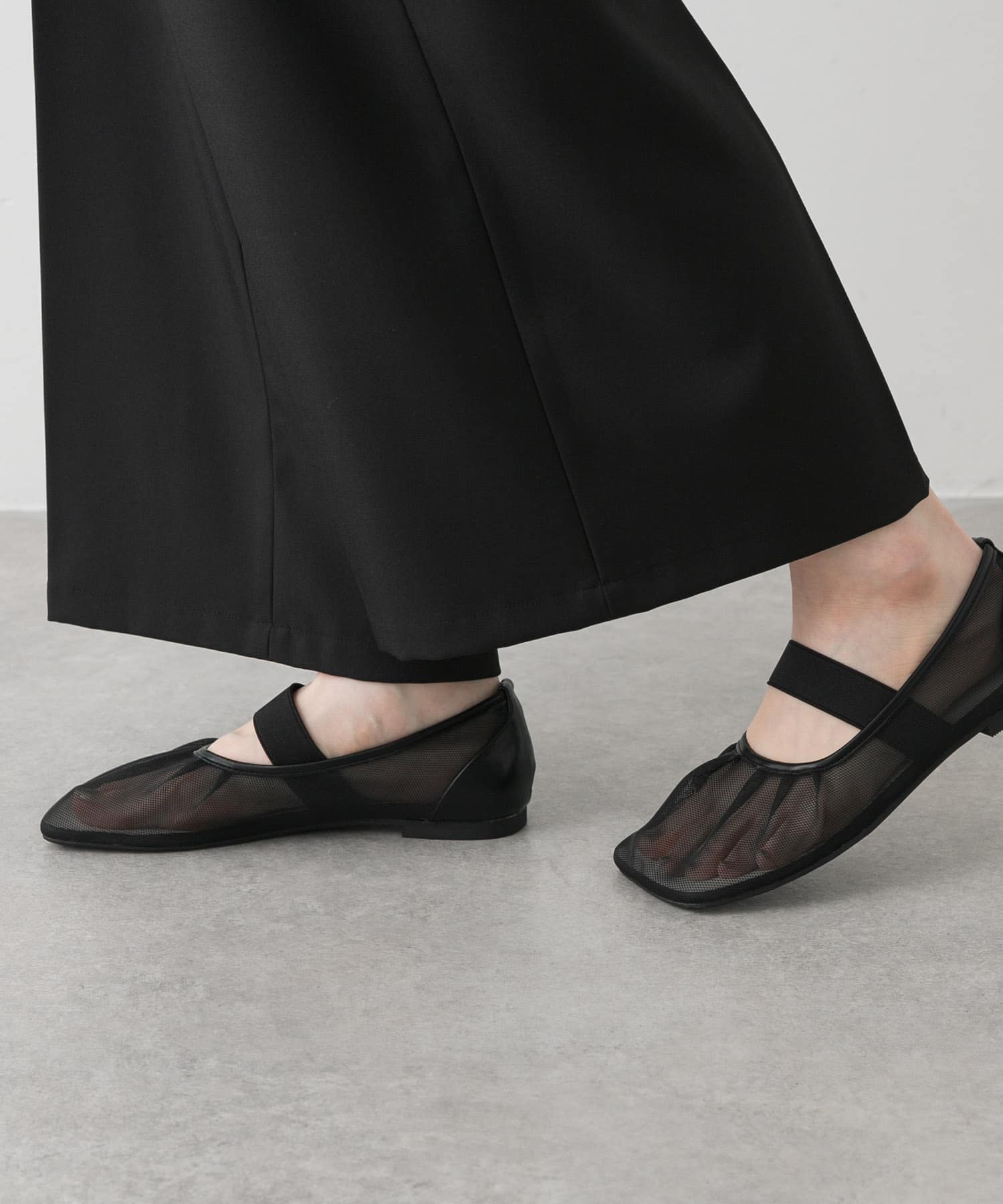オブリークトゥメッシュフラットシューズ BLACK S