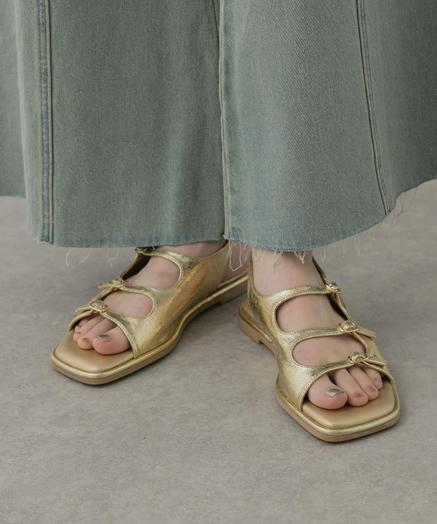 スクエアトゥベルトサンダル GOLD S