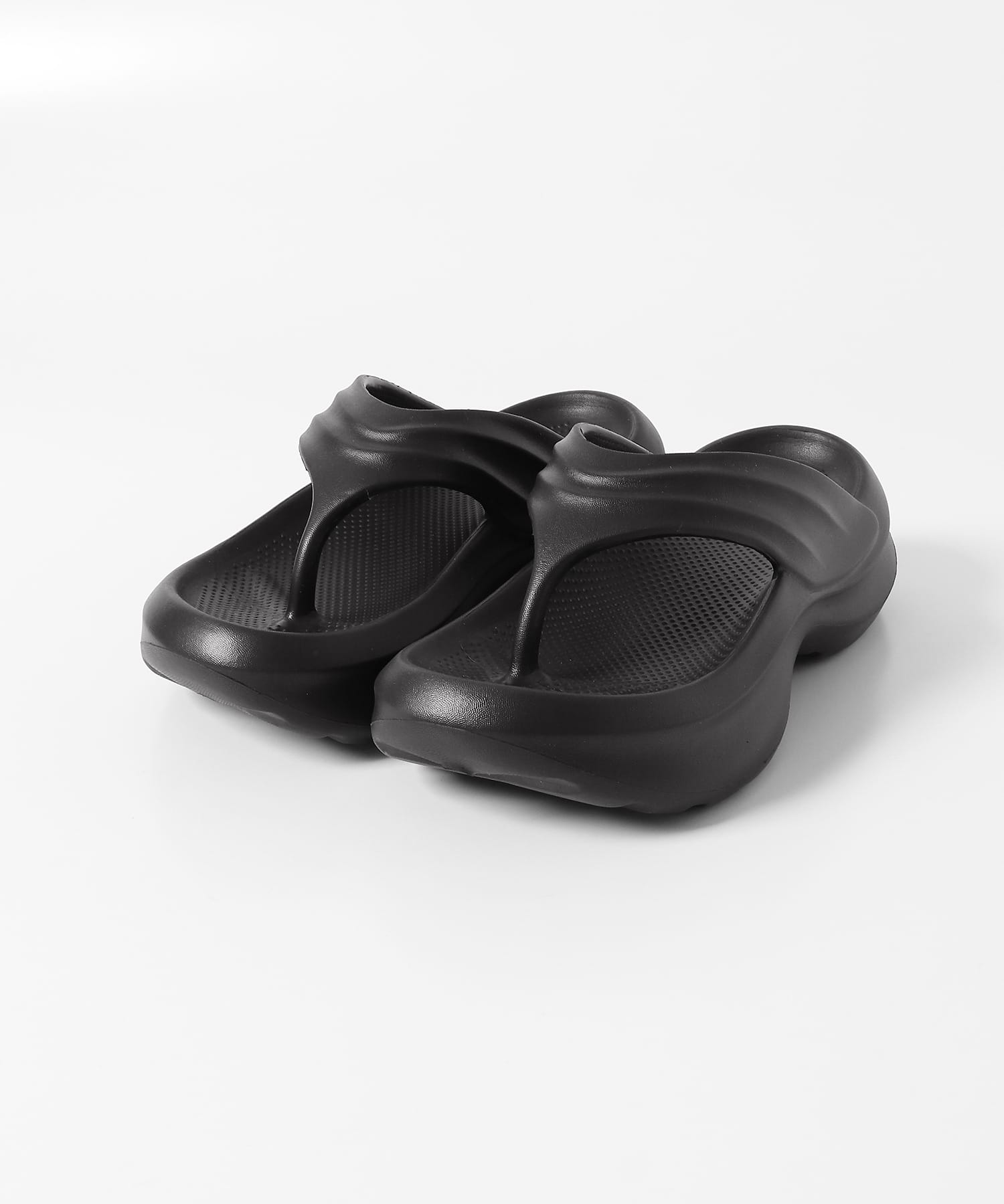 値下げ！TEAM TENSHIN クッション 黒 新品未使用 WEB限定』トングクッションサンダル(23.5 BLACK): シューズ