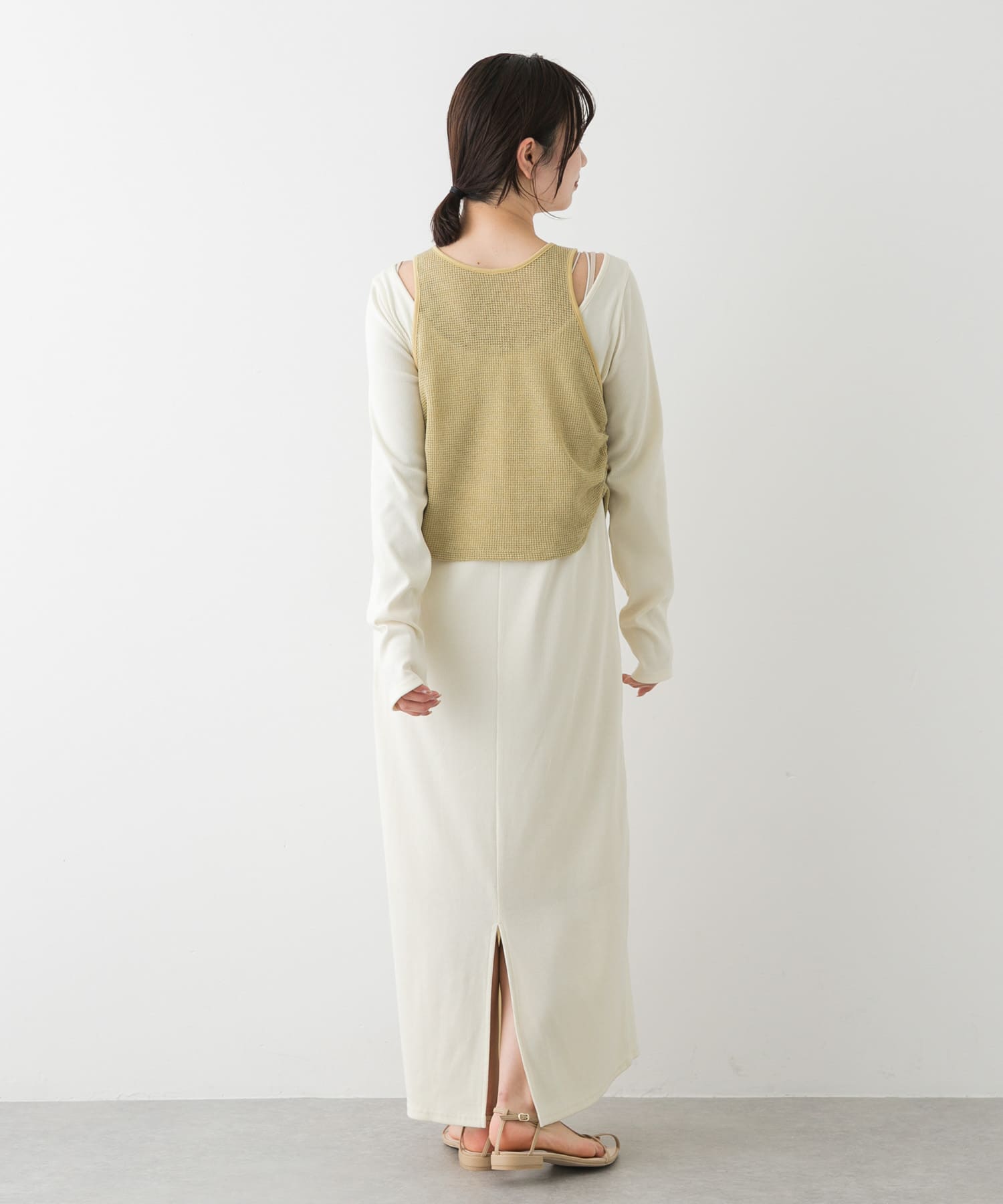 ポインテッドナローストラップサンダル BEIGE S
