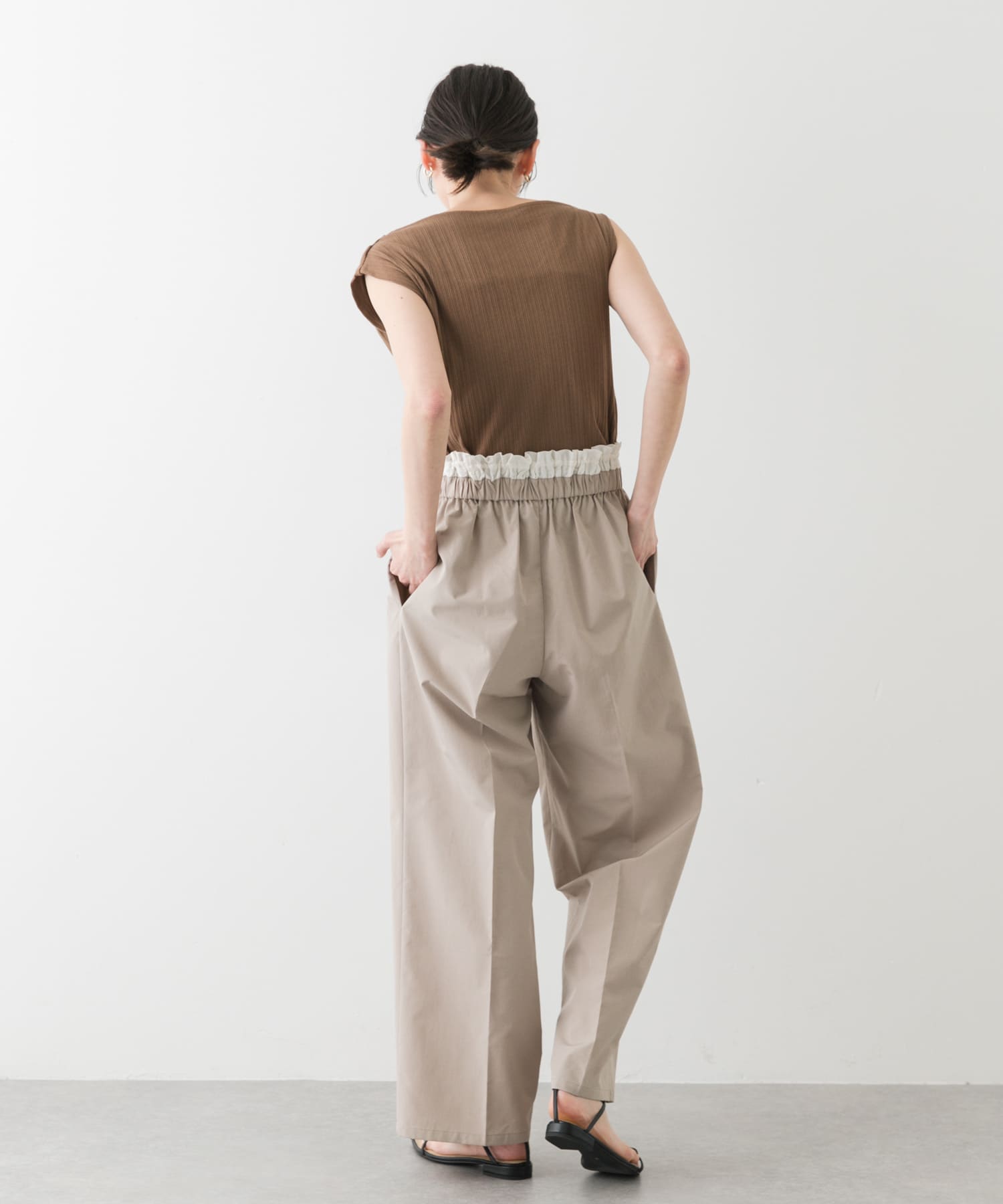 ポインテッドナローストラップサンダル BLACK S