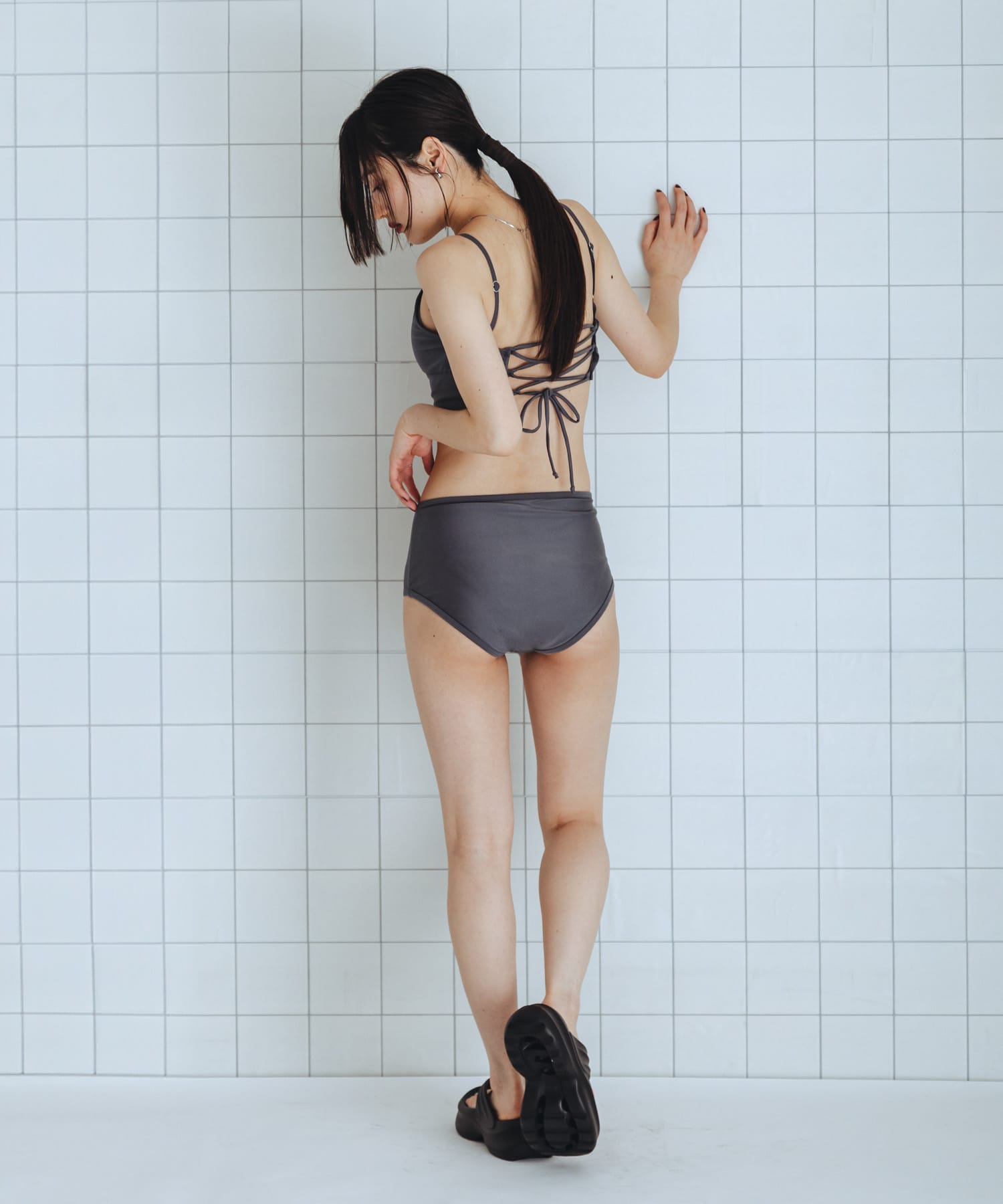 GRY×WHT