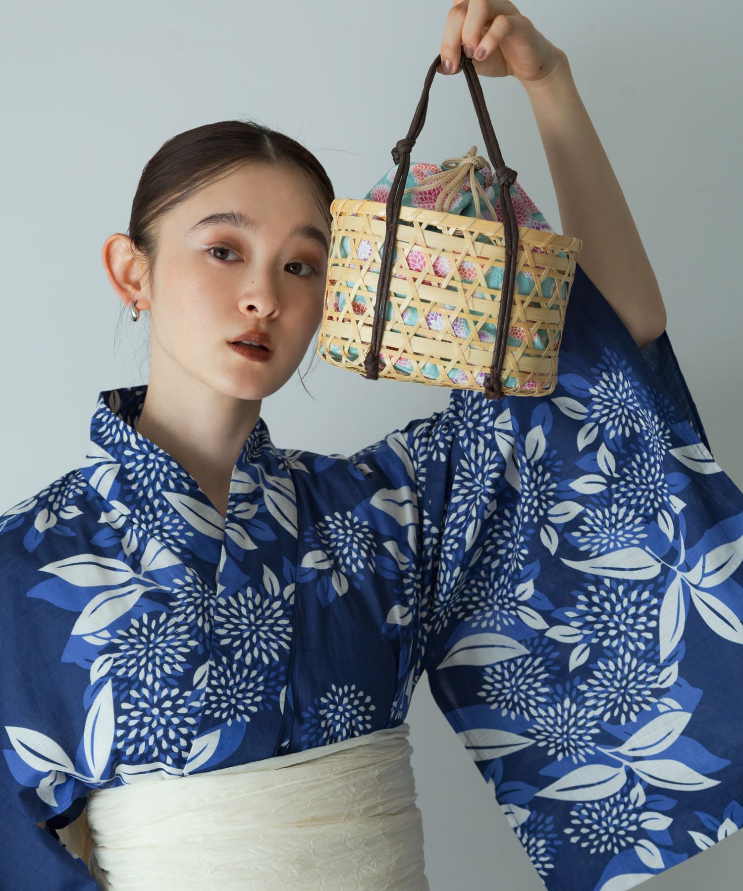 カゴキンチャクバッグA BEIGE one