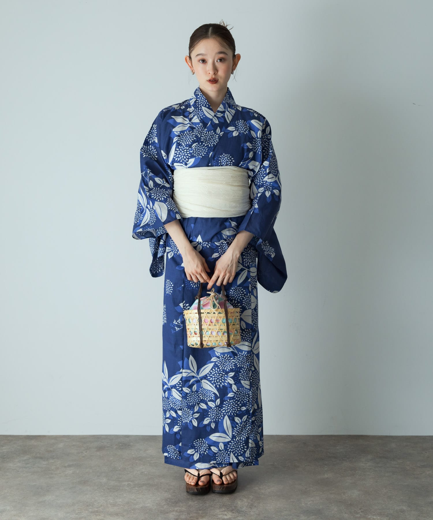 カゴキンチャクバッグA BEIGE one