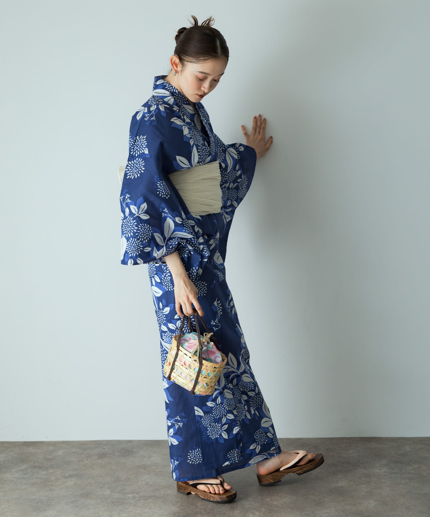 カゴキンチャクバッグA BEIGE one