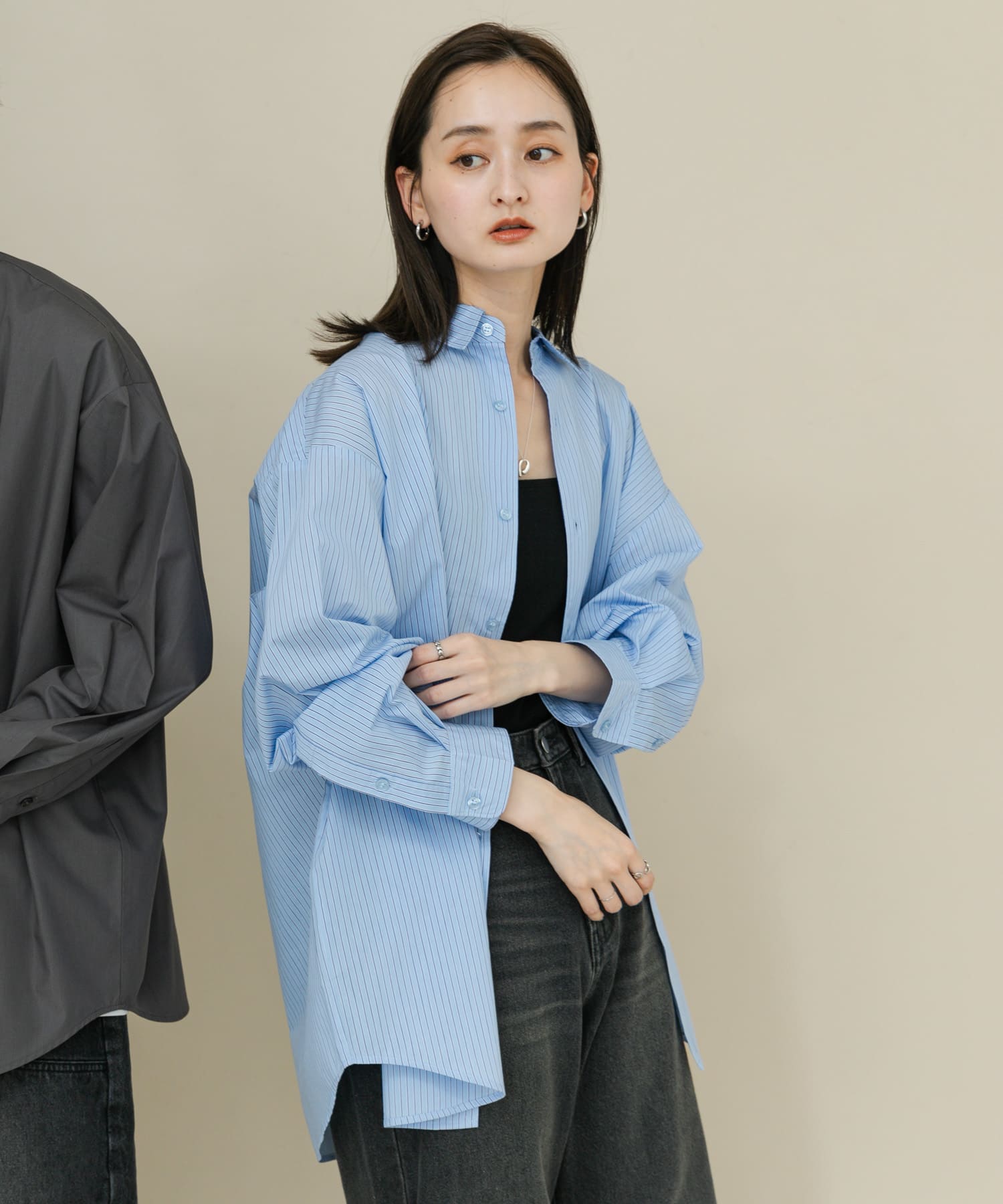 『ユニセックス』ブロードレギュラーカラールーズシャツ