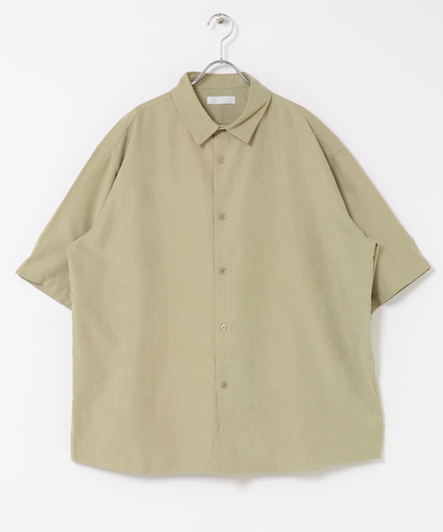 エクストラルーズピーチサテンショートスリーブシャツ BEIGE M